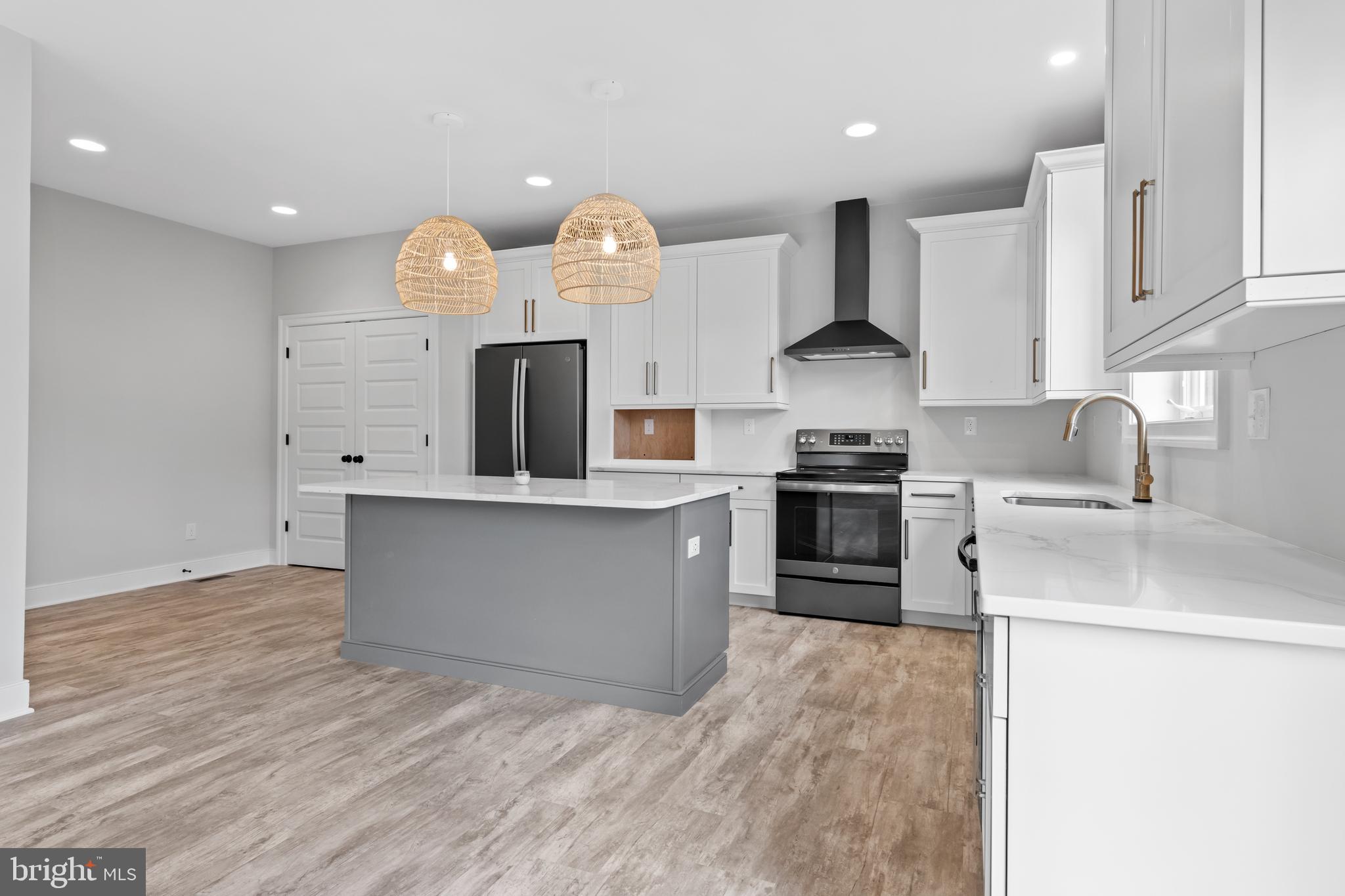 SYCAMORE CROSSING - Residential