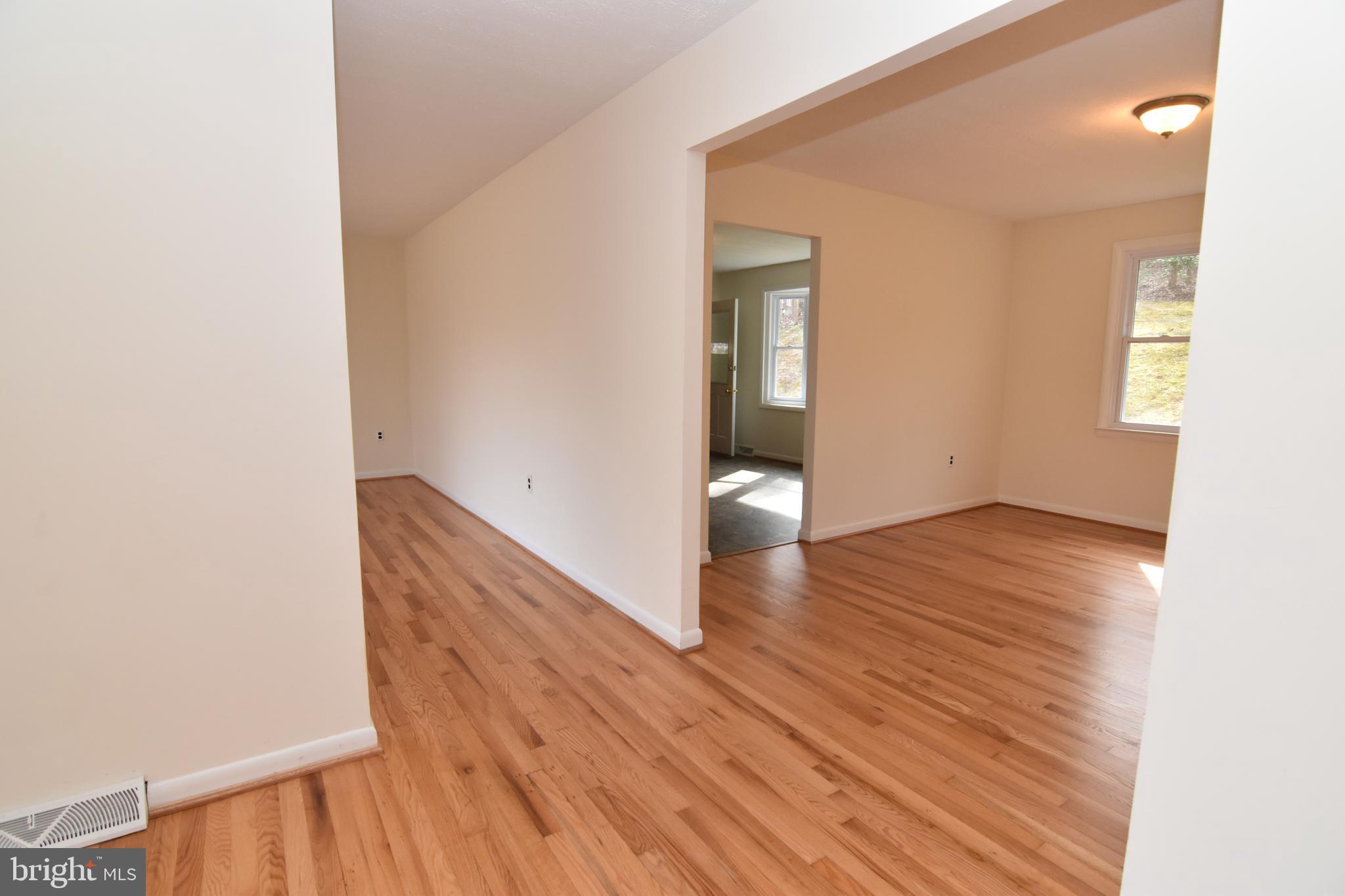 BEVERLY ESTATES - Residential