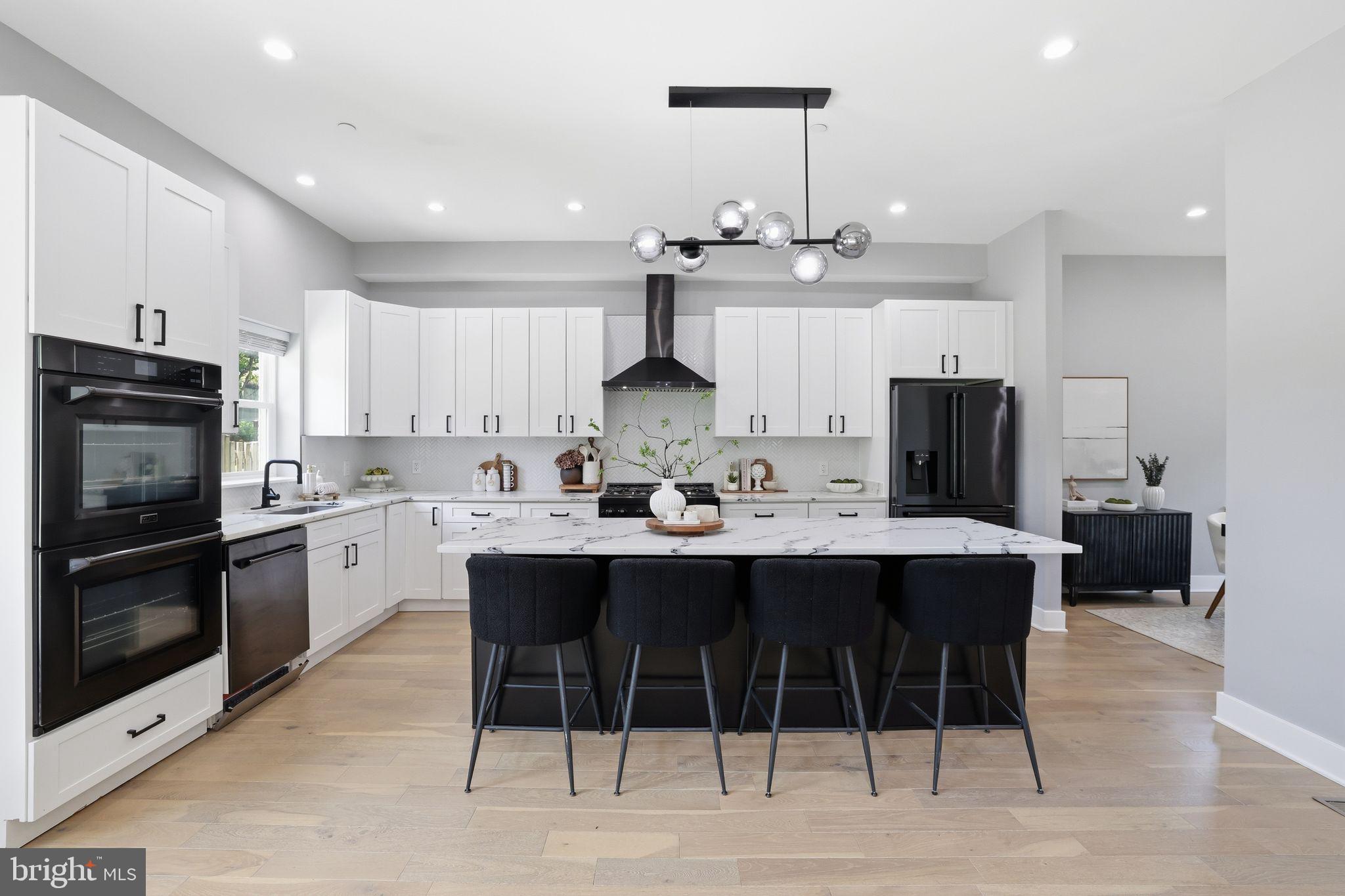 PINEHURST VILLAGE - Residential