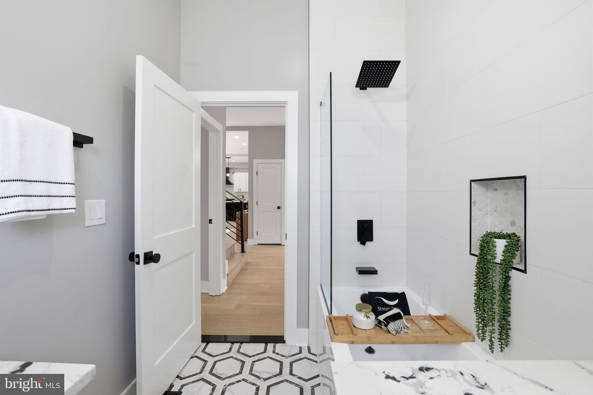 PINEHURST VILLAGE - Residential