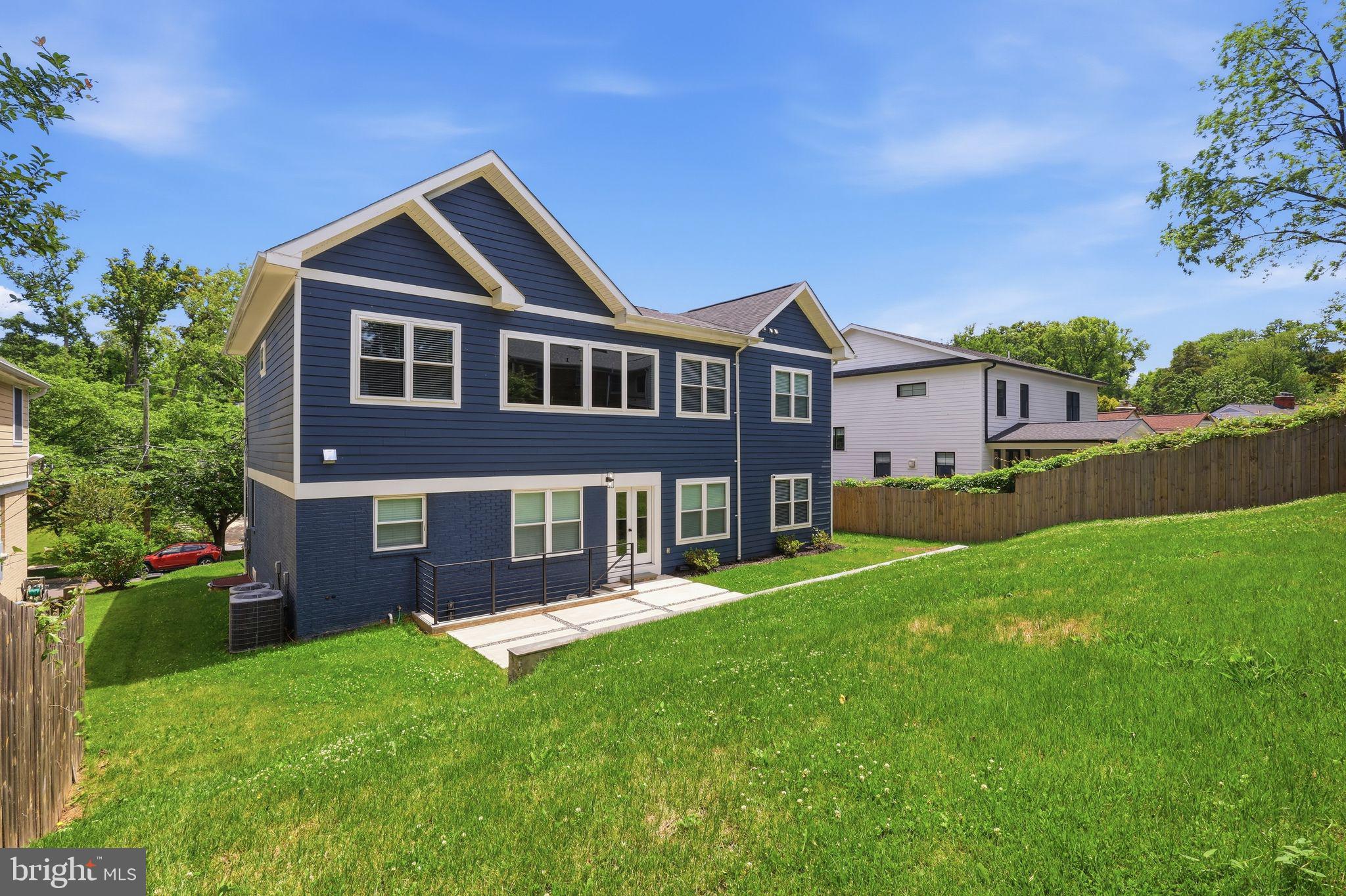 PINEHURST VILLAGE - Residential