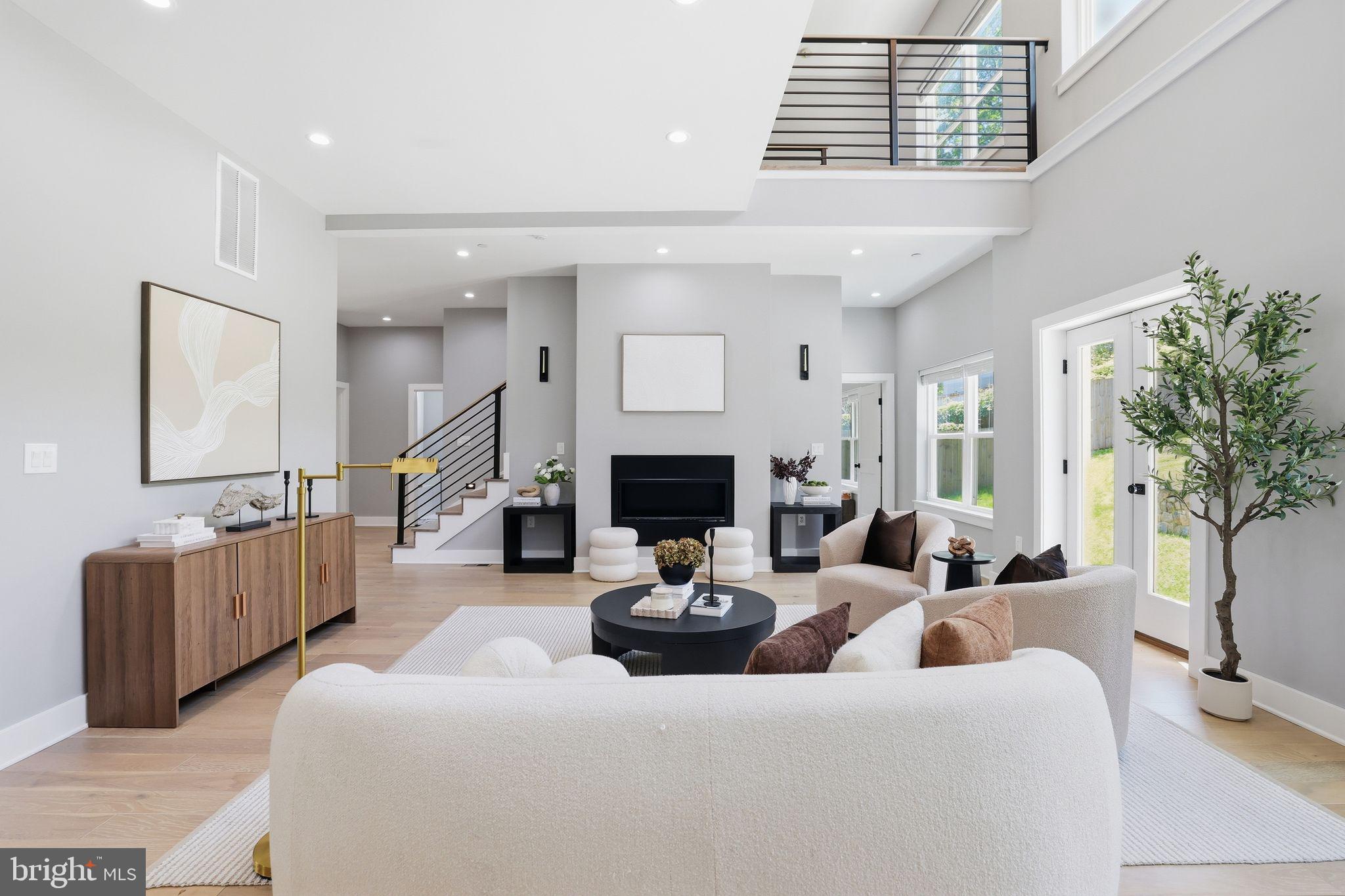 PINEHURST VILLAGE - Residential