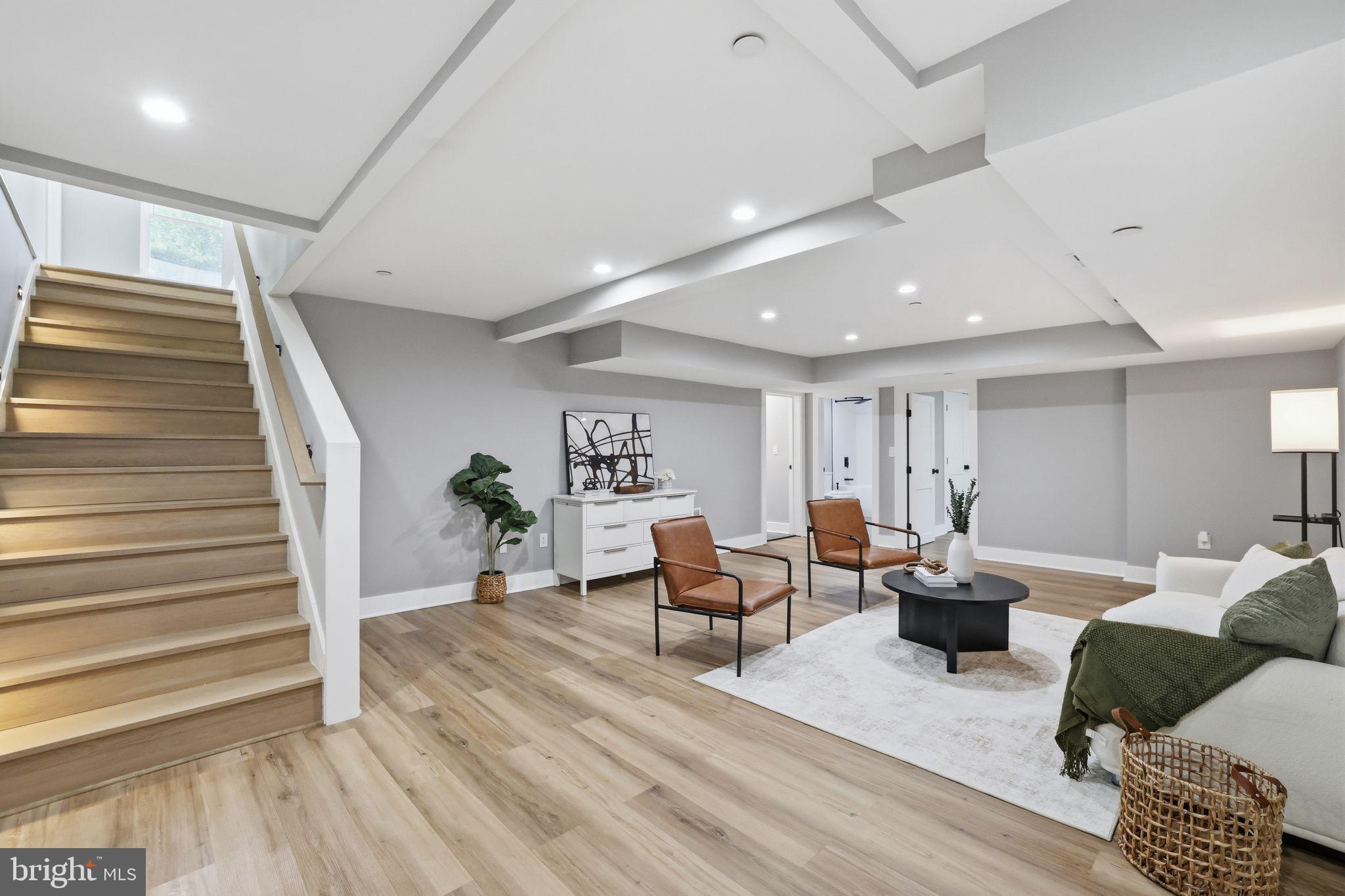 PINEHURST VILLAGE - Residential