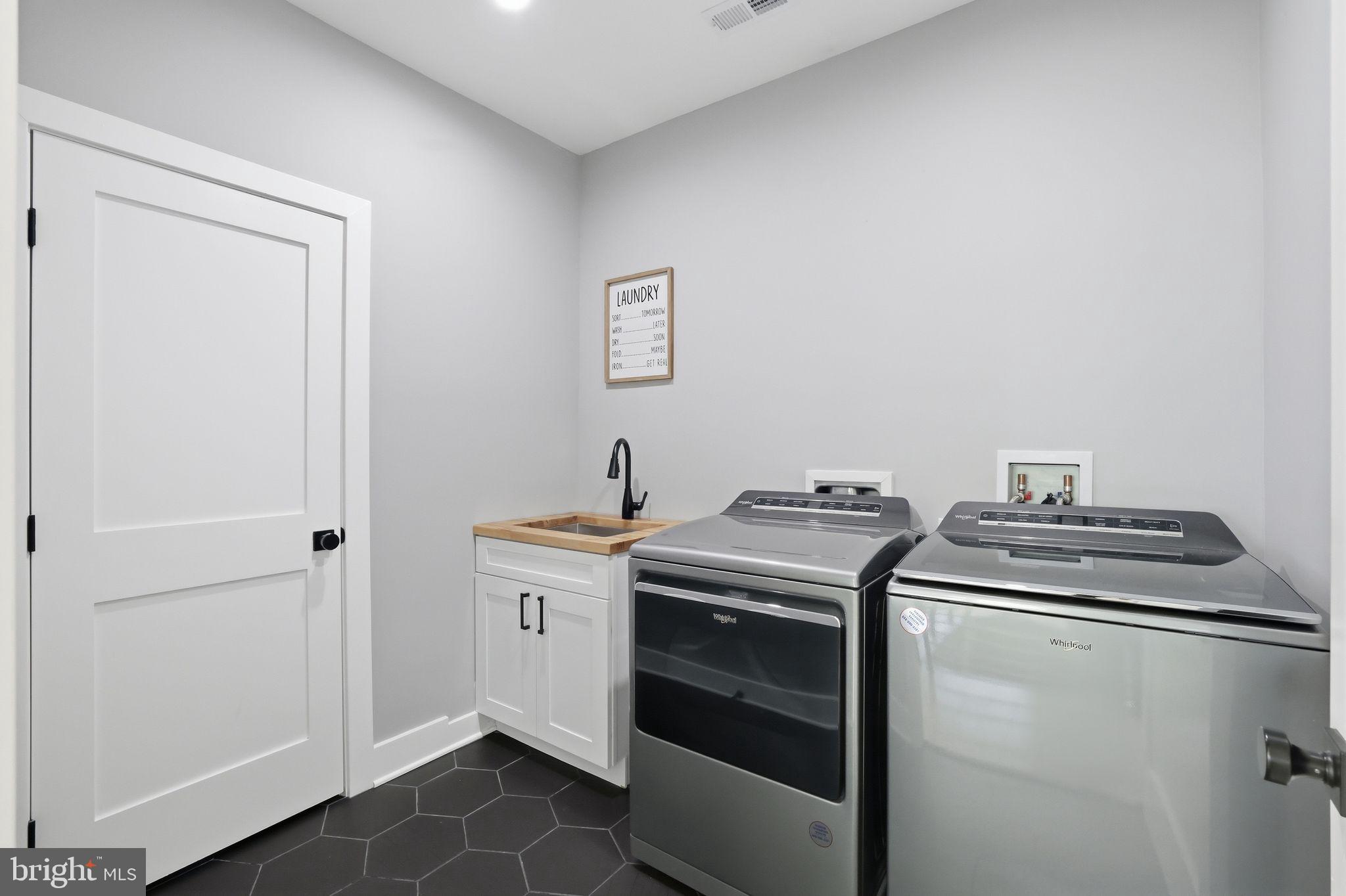 PINEHURST VILLAGE - Residential