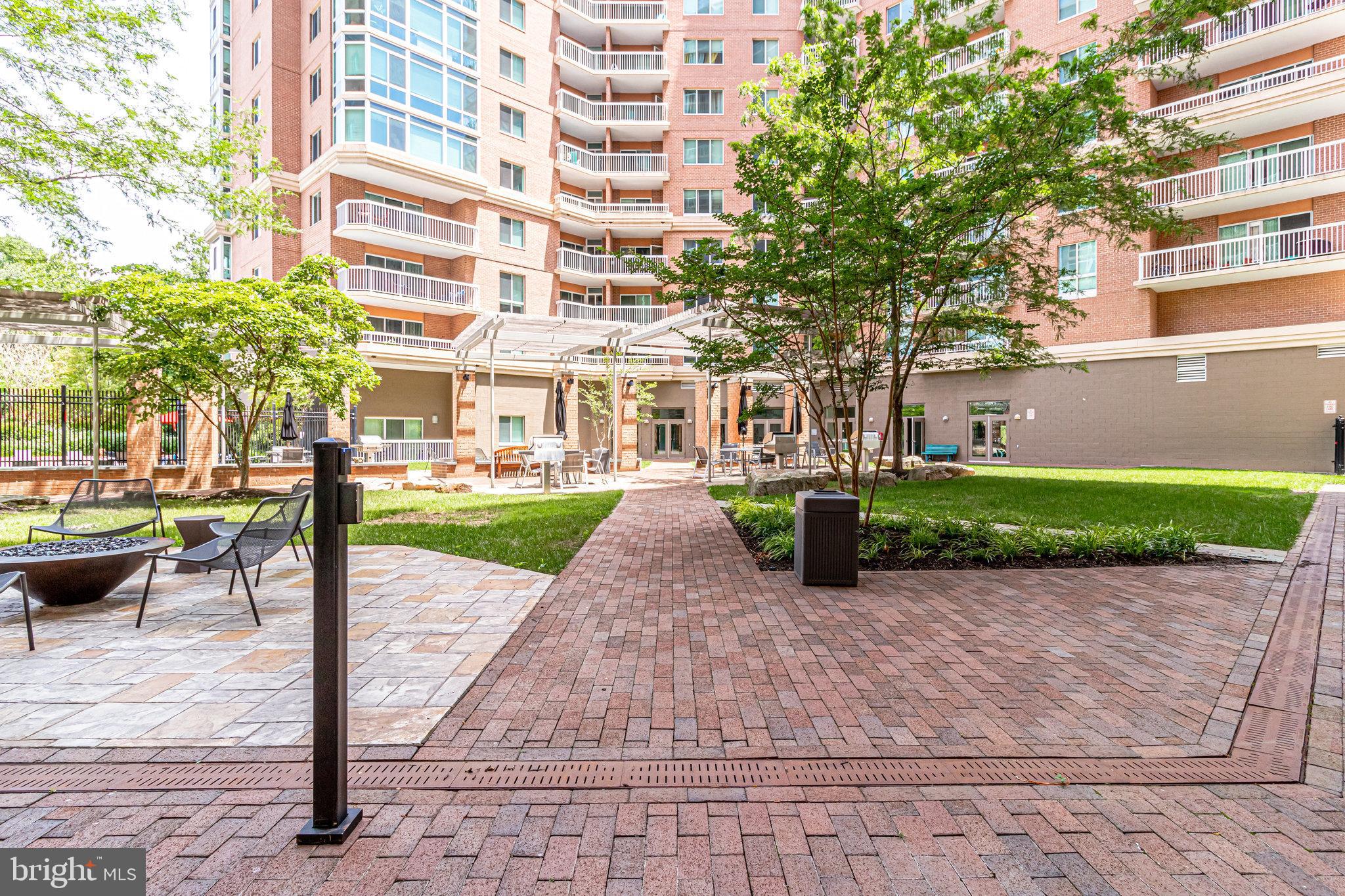 NORTHAMPTON PLACE - Residential