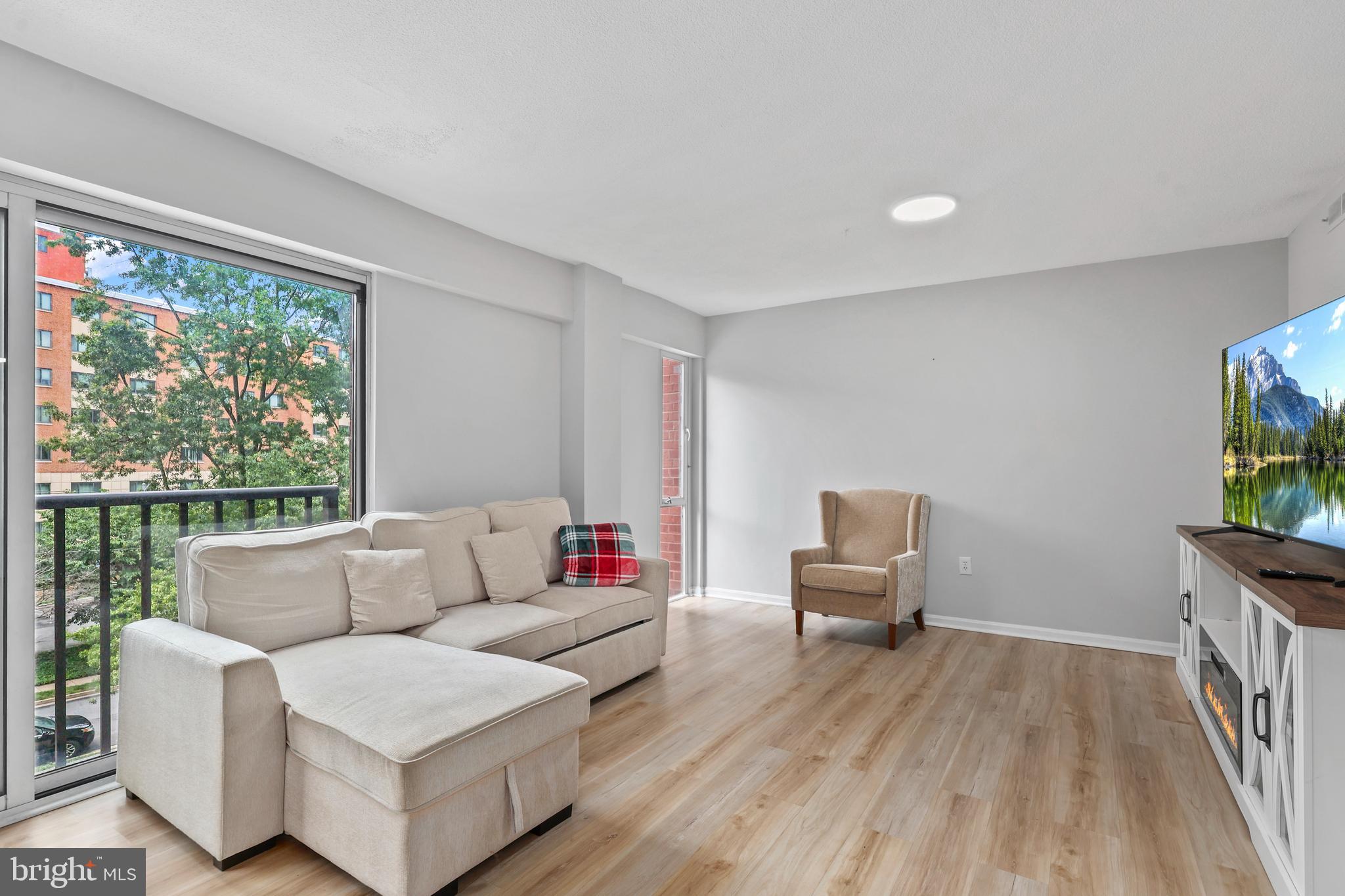 HORIZON HOUSE - Residential