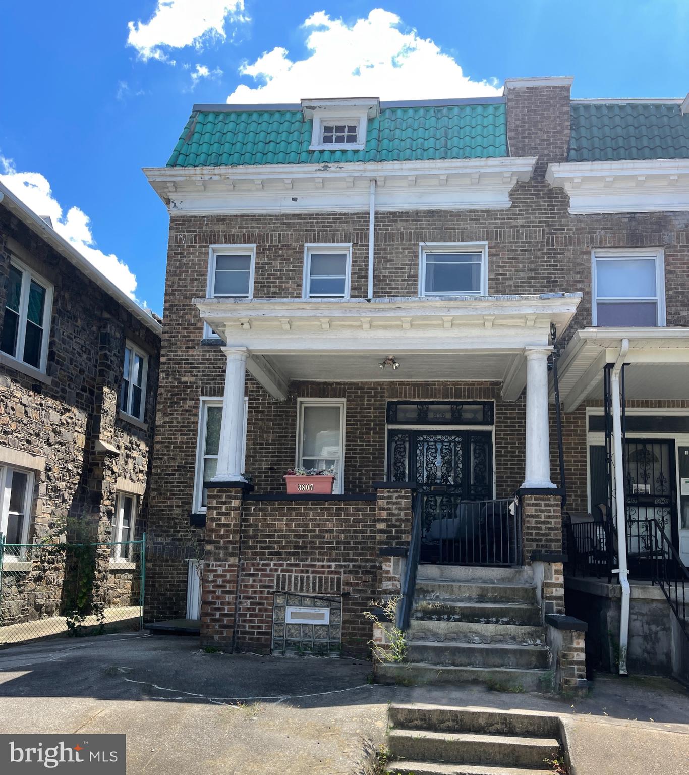Check out this brick end of the group townhome in the neighborhood of of Forest Park. Upon entry, you will be welcomed with a formal living room and dining room, powder room  and a nice sized kitchen that leads to the rear deck. The upper level has three spacious bedrooms, a full bath and a balcony. While the lower level showcases a family room, bar and utility room.  The front exterior has a pad to park your vehicle. Located near Mondawmin Mall, Druid Hill Park and Golf Course.