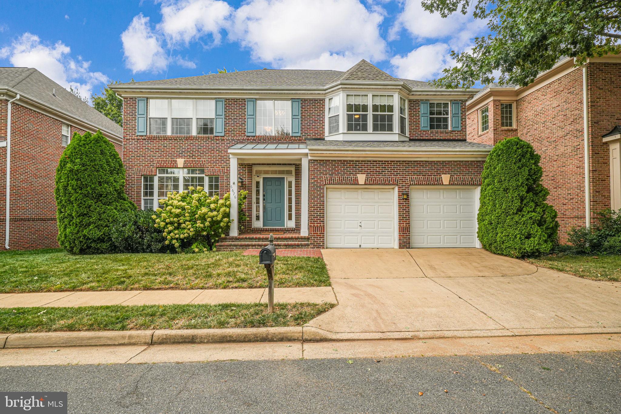 LAMBIANCE OF MCLEAN - Residential