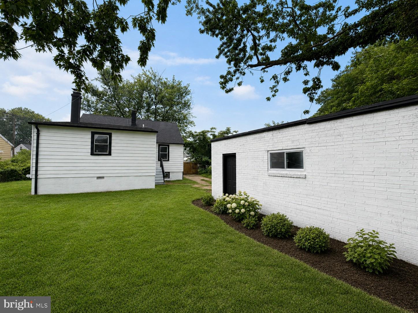 FAIRLAWN - Residential