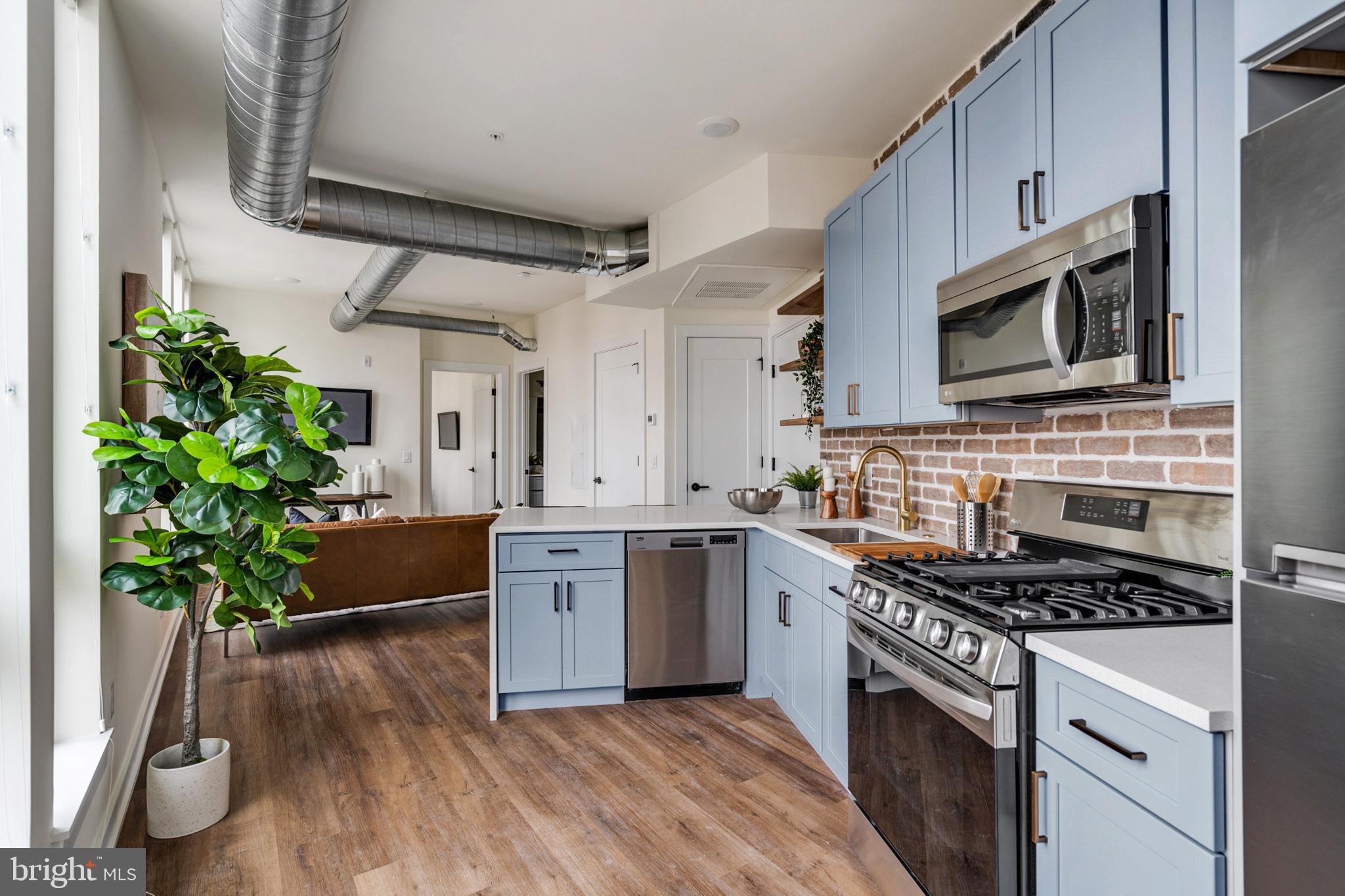 Available NOW: 

Welcome to Fishtown Flatiron, a professionally managed building with modern amenities that is ready to welcome you home! This wonderful building features a magnificent lobby with secure entry and a package room for peace of mind, plus 2 separate stairwells for added convenience. Unit #2B is a 2nd Floor 1 bedroom, 1 bathroom apartment with an open floor plan for a bright and airy atmosphere. Your gorgeous kitchen boasts exposed brick, skylights, gray shaker cabinets with chrome fixtures, and beautiful pendant lighting. A full lineup of stainless steel appliances include built-in overhead microwave, gas oven + stove, dishwasher, and refrigerator with drink & ice dispenser. Head into your modern bathroom to view paisley tile flooring, lighted vanity, and a lovely shower stall with beautiful tiling. Each apartment is conveniently equipped with central air conditioning and in-unit washer & dryer for added convenience. This incredible space won't last long - call today!

Lease Terms:

Generally, 1st month, 12th month, and 1 month security deposit due at, or prior to, lease signing. Other terms may be required by Landlord. $55 application fee per applicant. Pets are conditional on owner's approval and may require an additional fee, if accepted. (Generally, $500/dog and $250/cat). Tenants responsible for: electricity, cable/internet, a $20/month flat gas fee, and a $35/month flat water fee. Landlord Requirements: Applicants to make 3x the monthly rent in verifiable net income, credit history to be considered (i.e. no active collections), no evictions within the past 4 years, and must have a verifiable rental history with on-time rental payments. Exceptions to this criteria may exist under the law and will be considered. Cosigners accepted. Please note: photos & video tour may be from a similar unit within the building; exact layouts & finishes may vary.