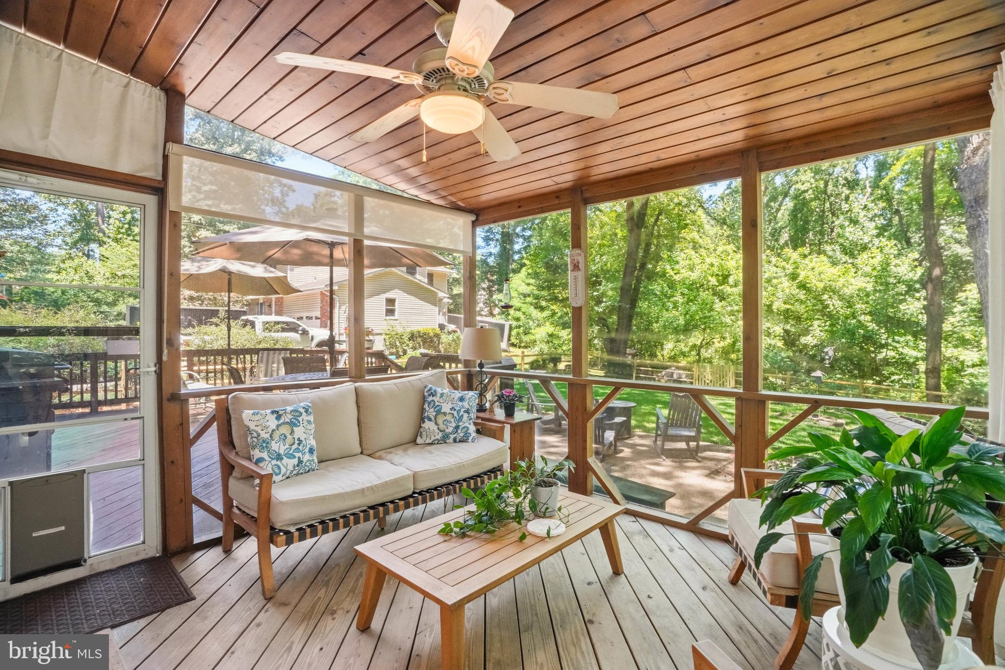 BAY HILLS - Residential