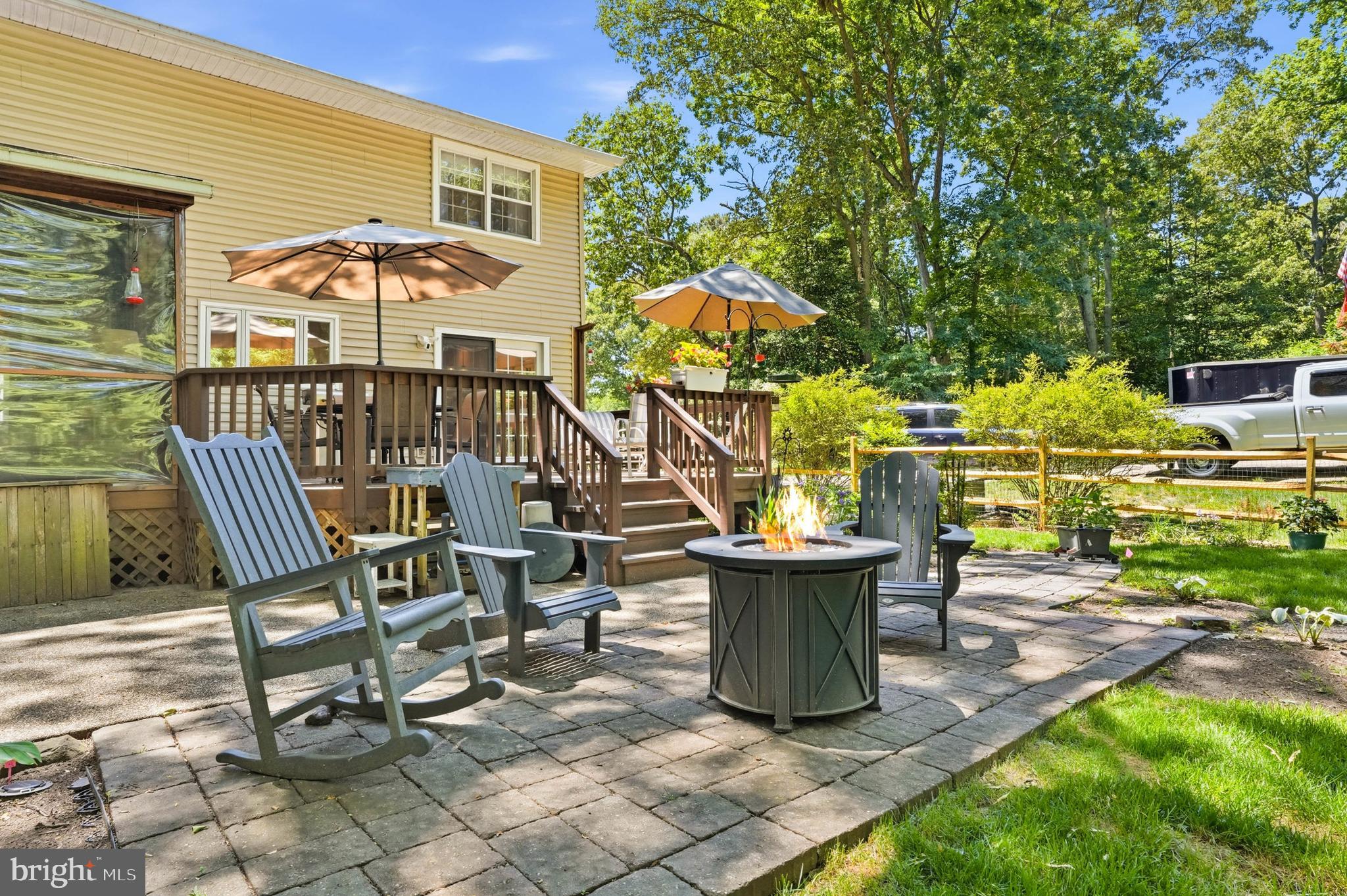 BAY HILLS - Residential