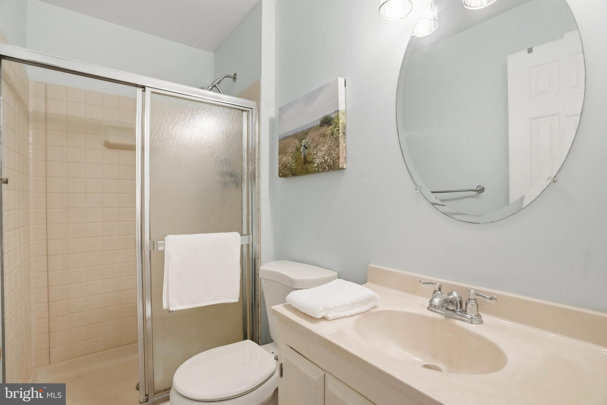 BAY HILLS - Residential
