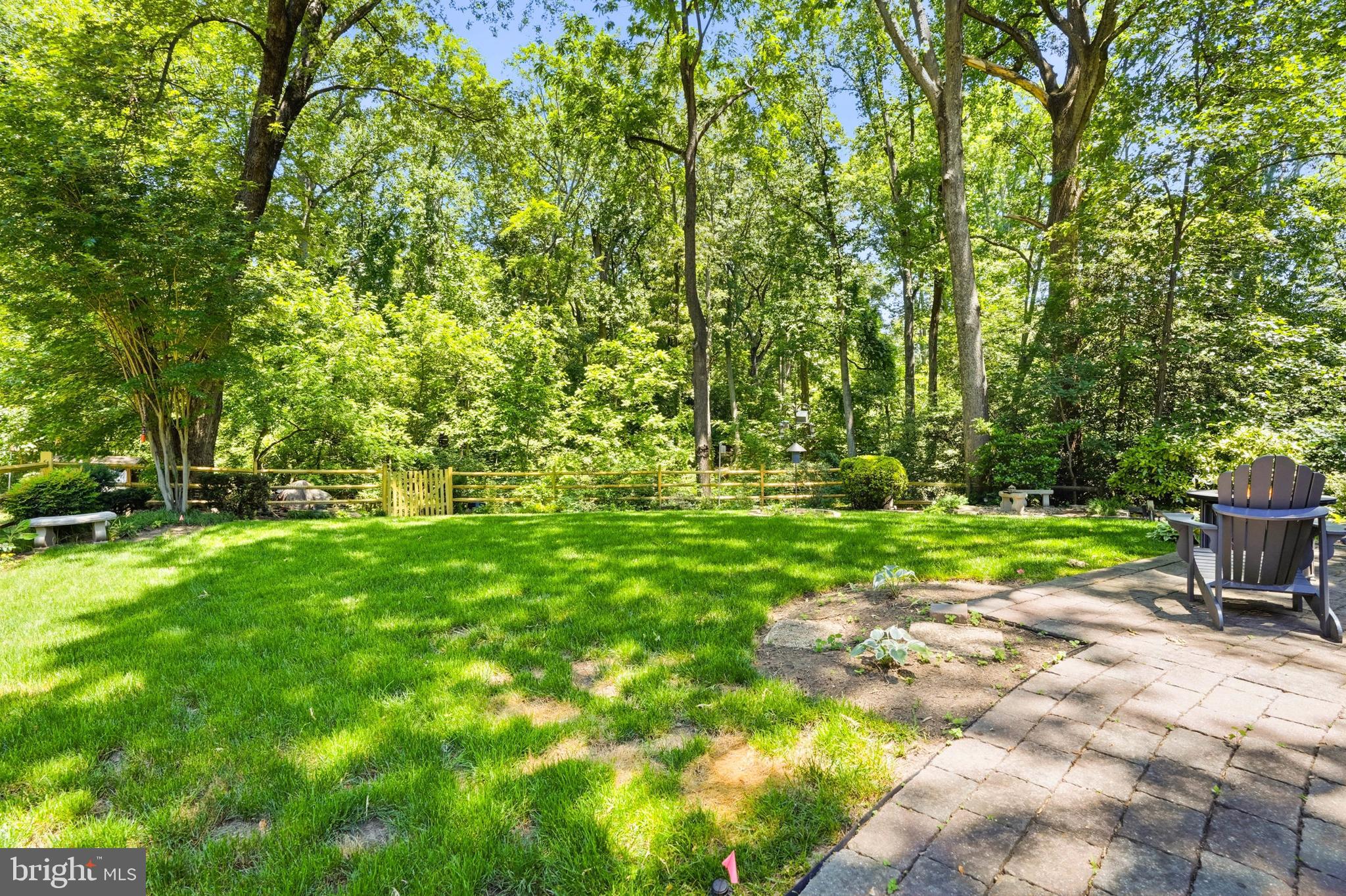 BAY HILLS - Residential