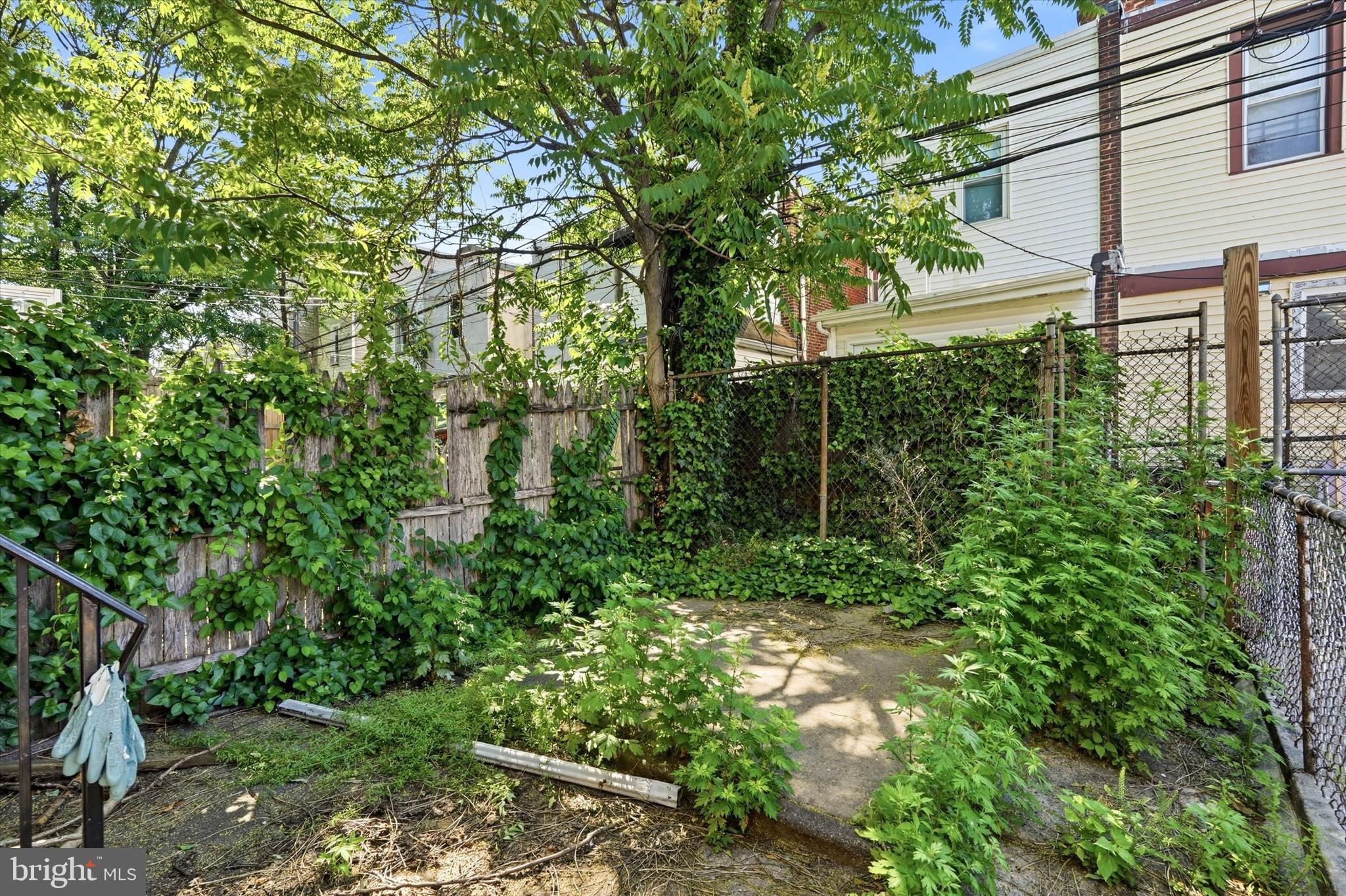 PORT RICHMOND - Residential