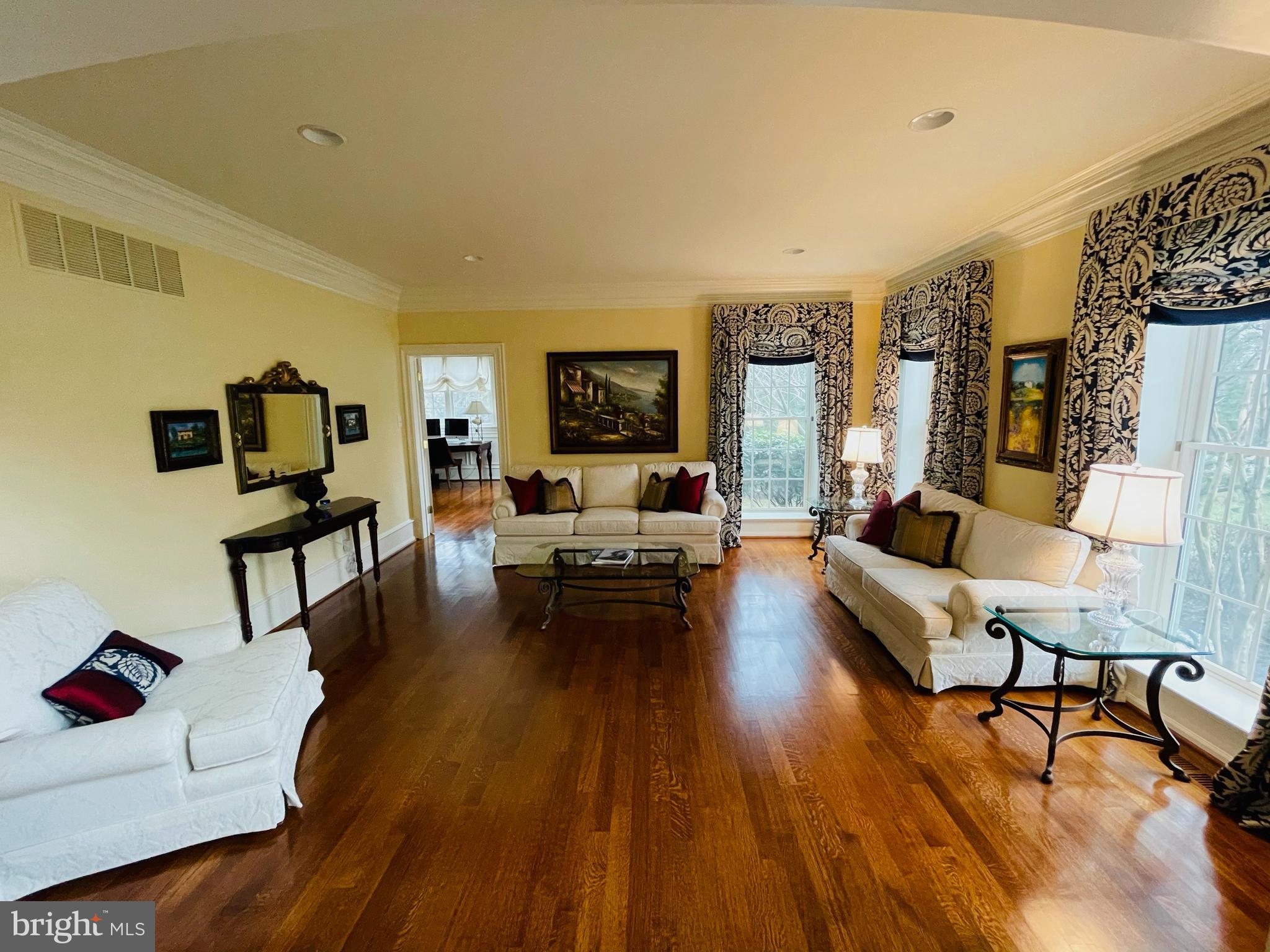 SAYBROOK - Residential