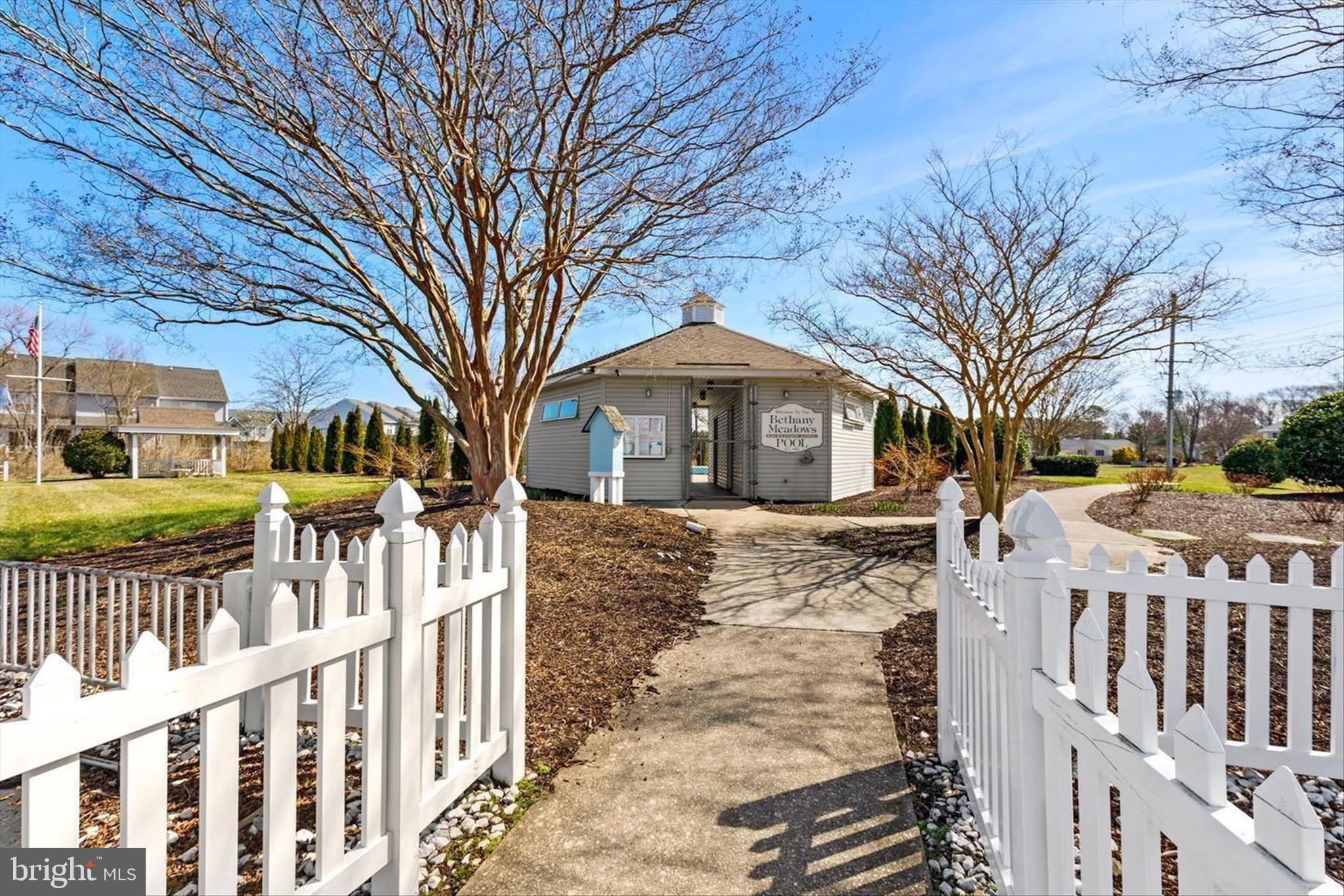 BETHANY MEADOWS - Residential