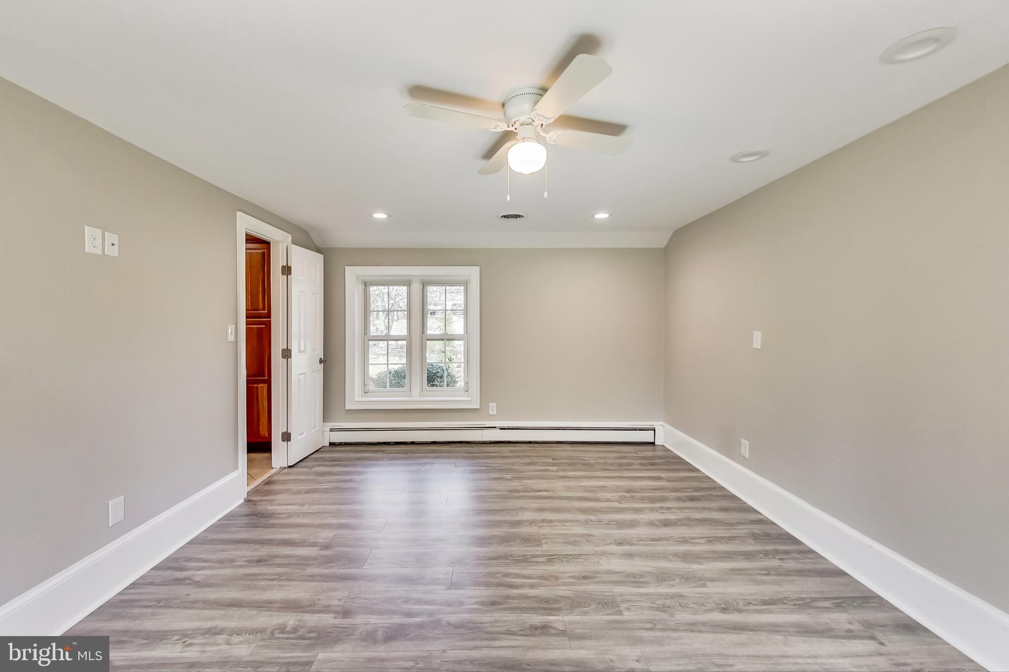 BEVERLY FARMS - Residential