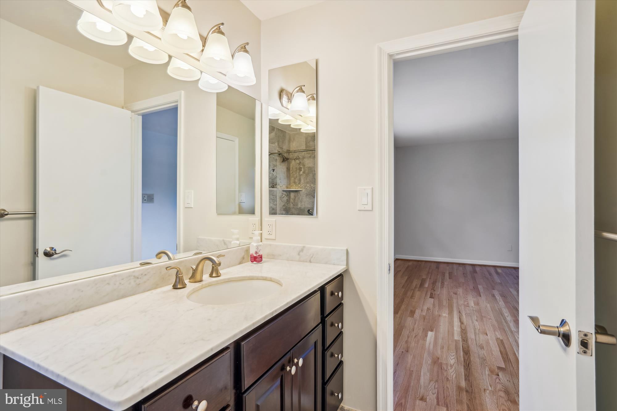FOX MILL ACRES - Residential