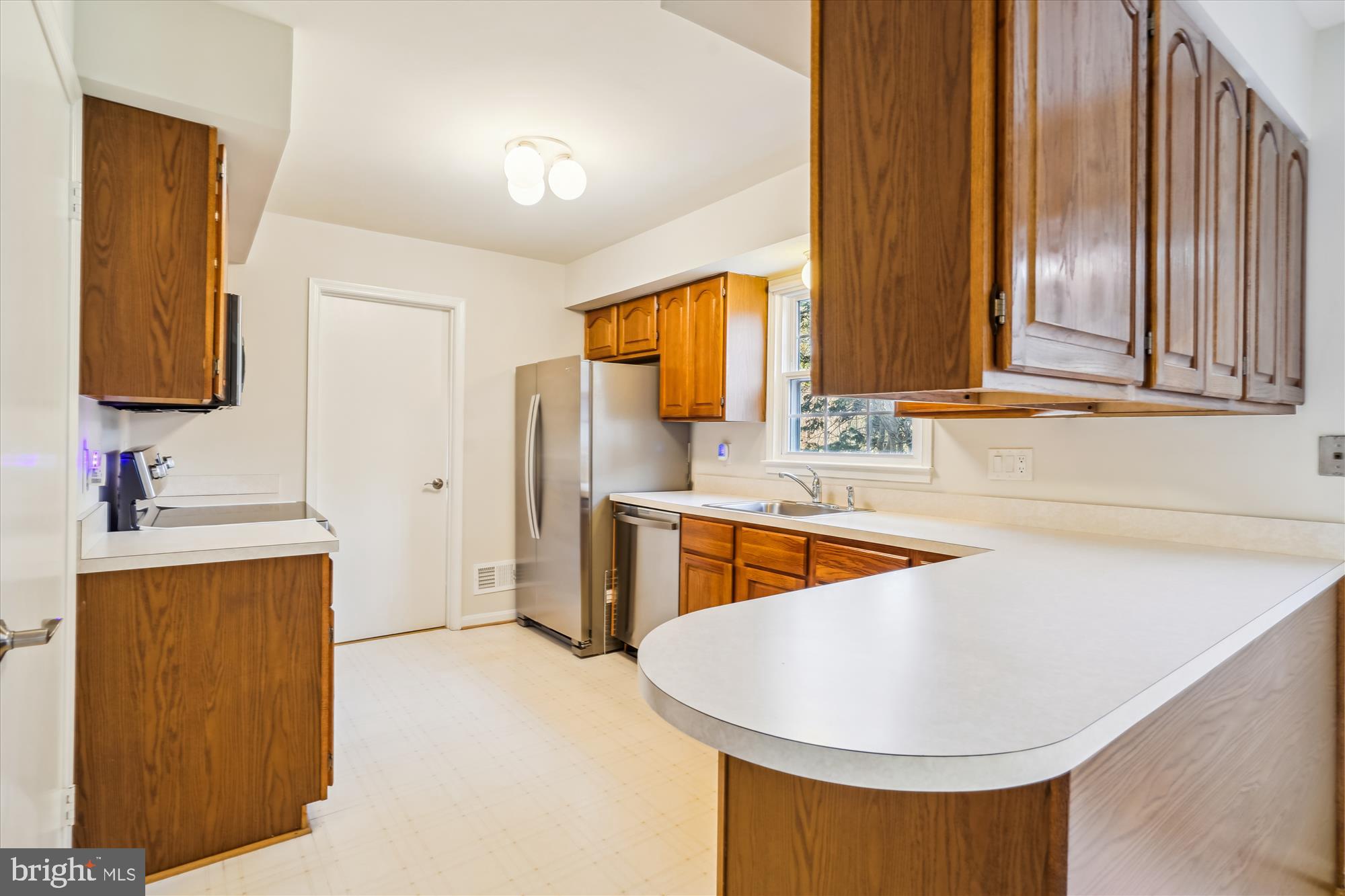 FOX MILL ACRES - Residential