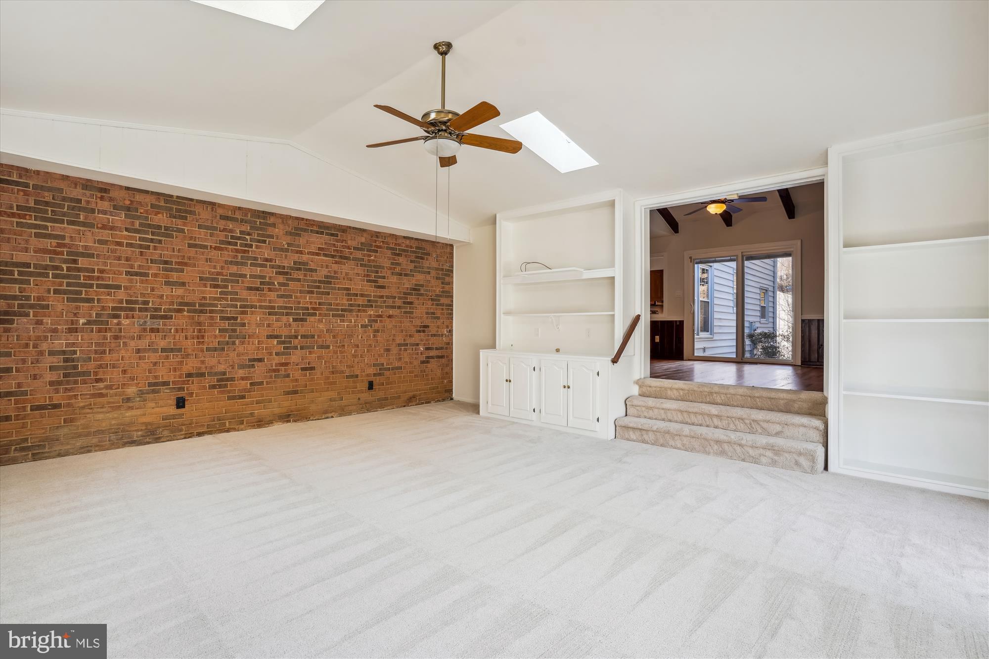 FOX MILL ACRES - Residential