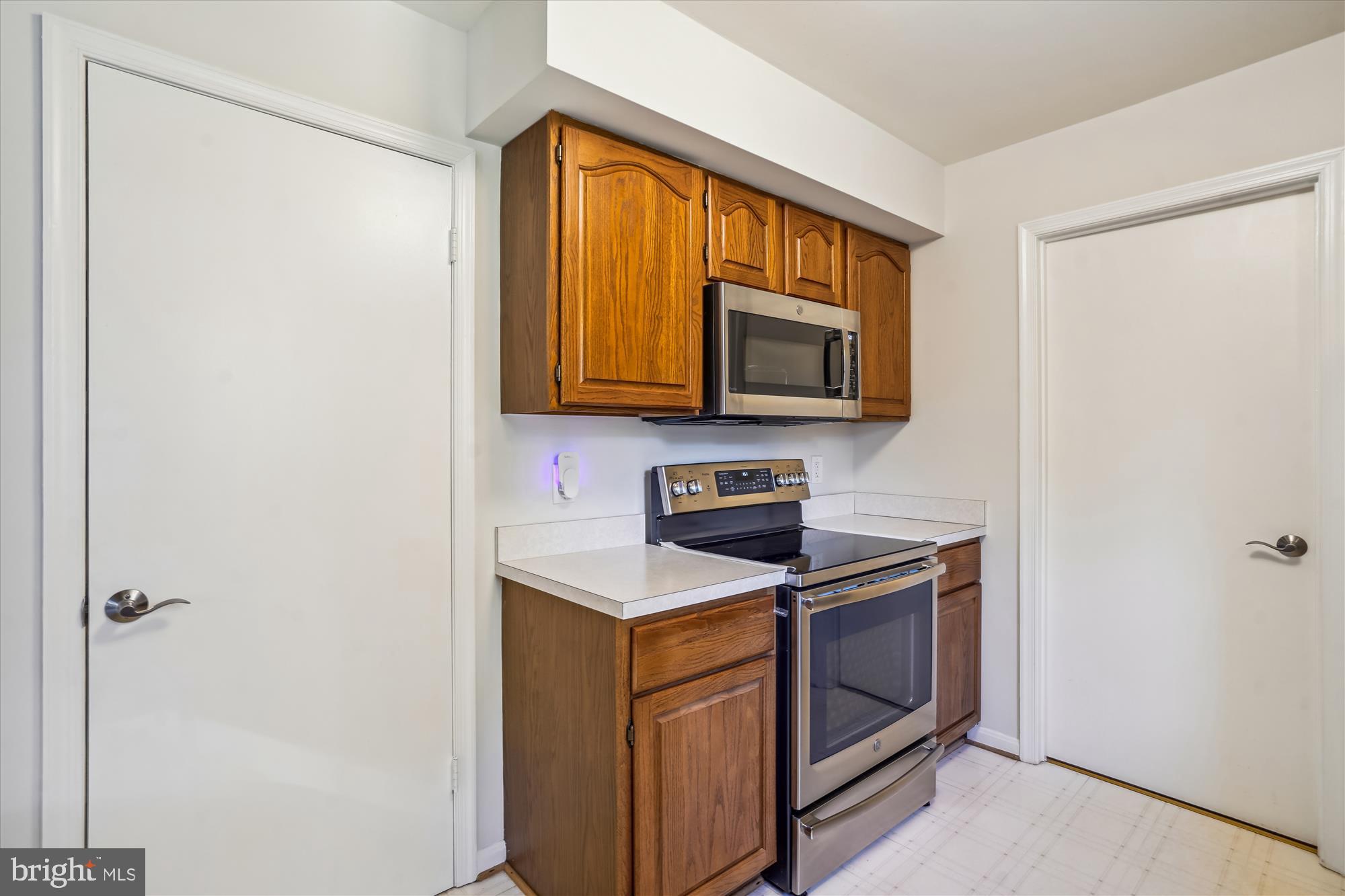 FOX MILL ACRES - Residential