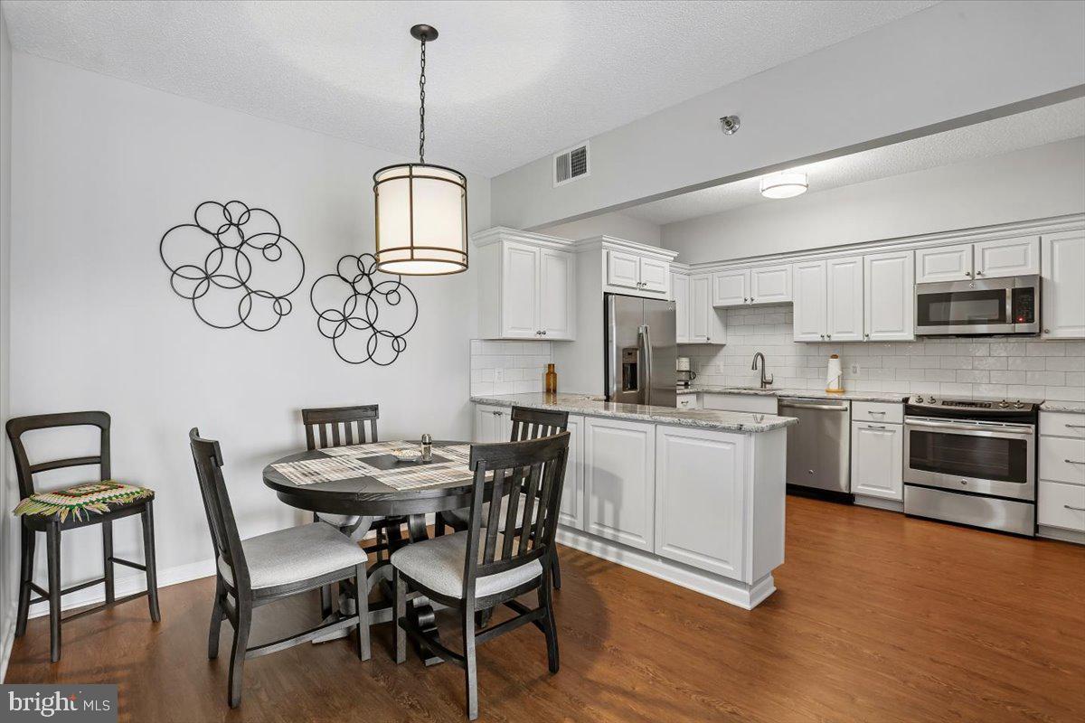 ROSSMOOR LEISURE WORLD - Residential