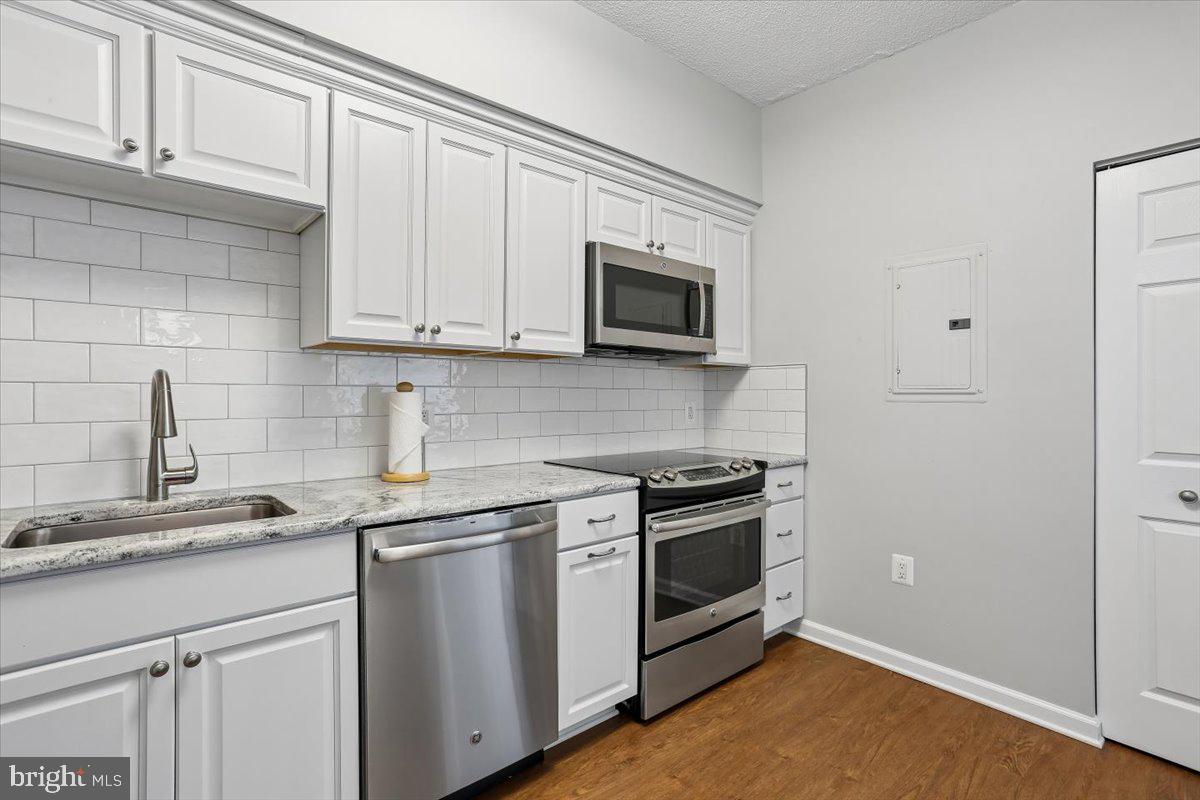 ROSSMOOR LEISURE WORLD - Residential