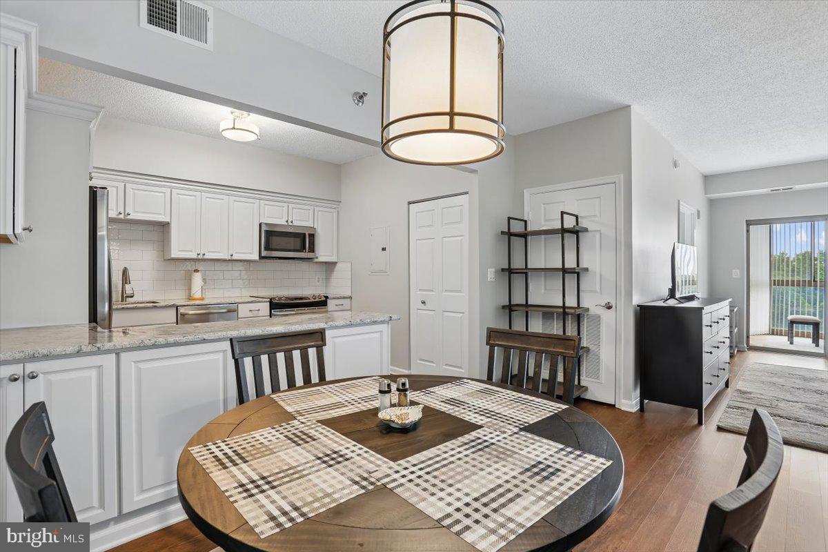 ROSSMOOR LEISURE WORLD - Residential