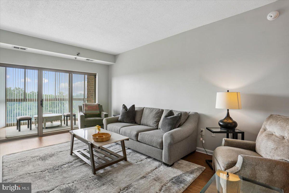 ROSSMOOR LEISURE WORLD - Residential