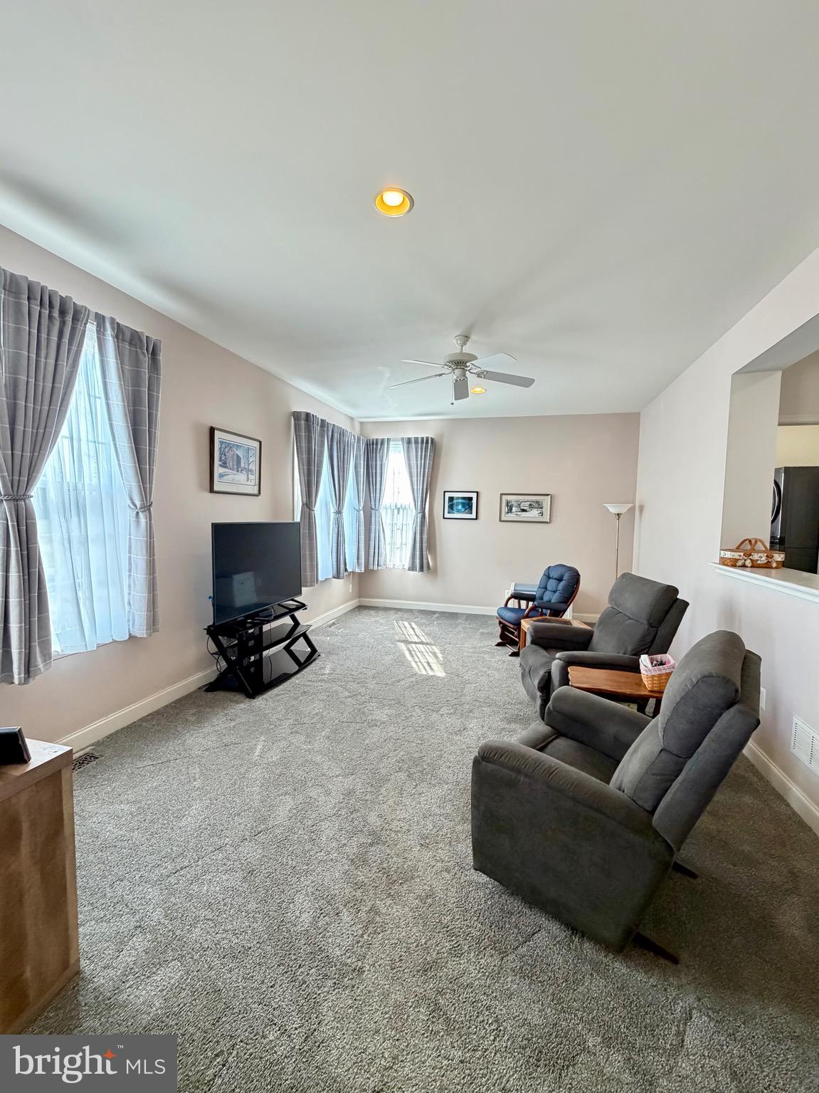 PINE TREE ESTATES - Residential