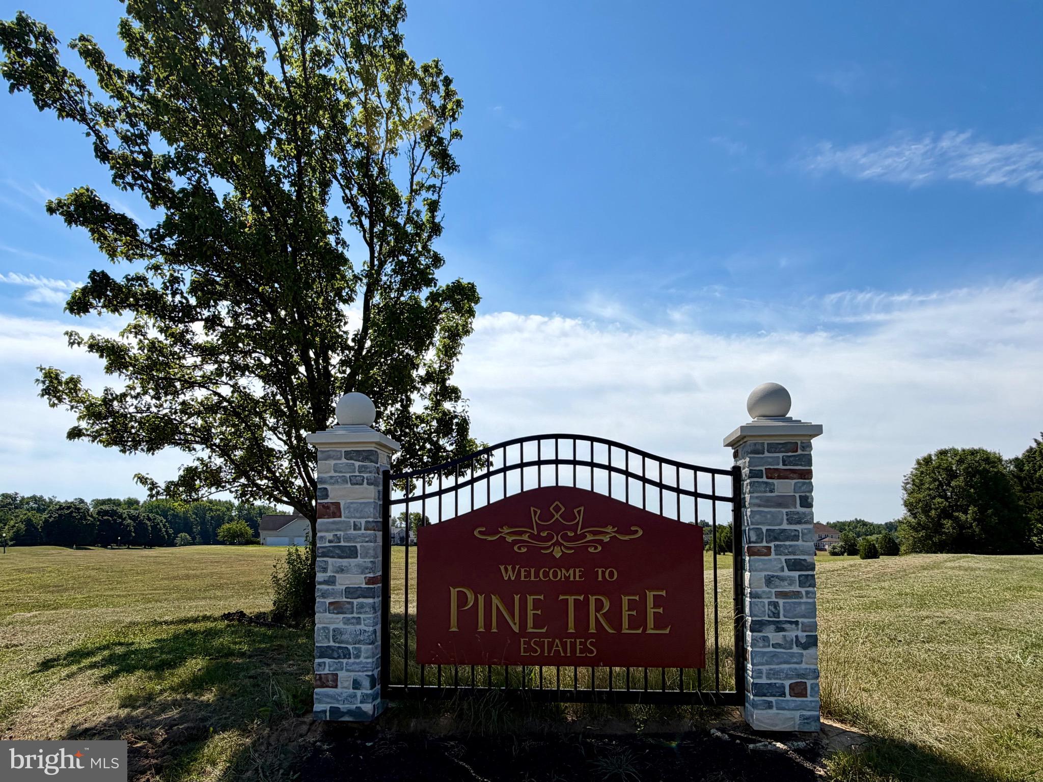 PINE TREE ESTATES - Residential