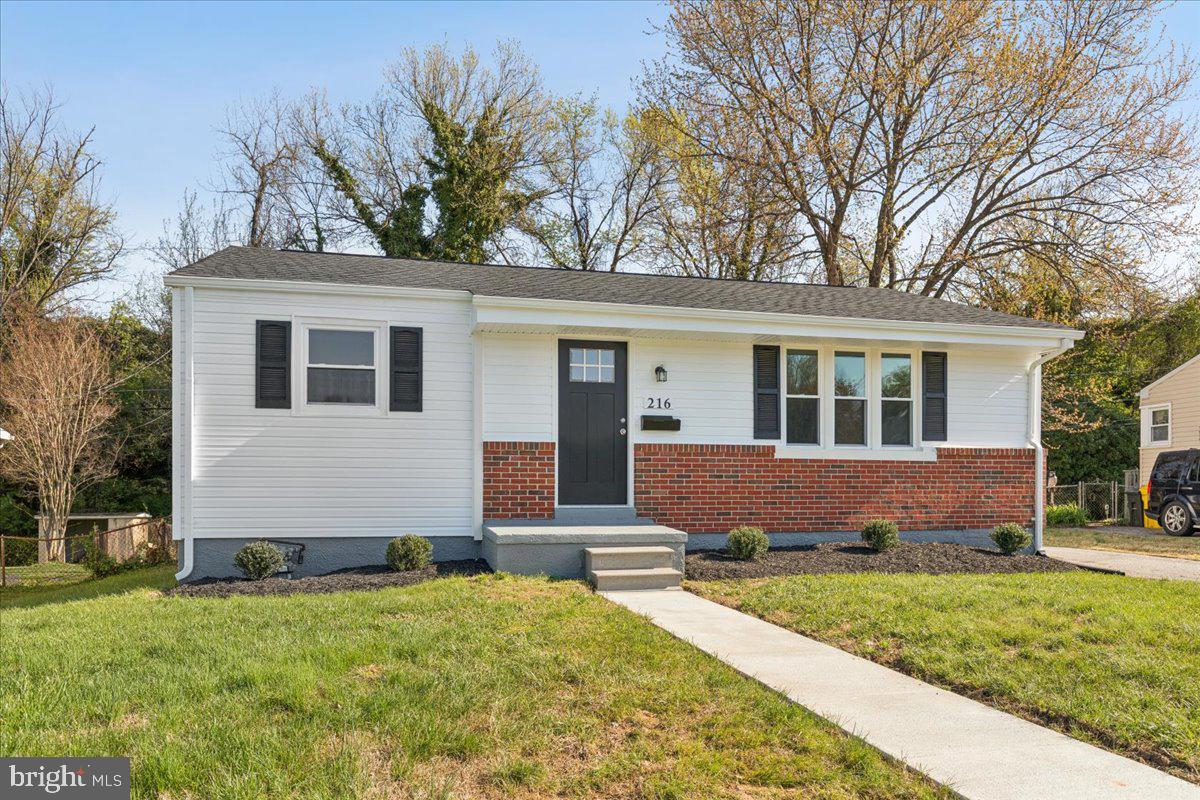 CRESTWOOD - Residential