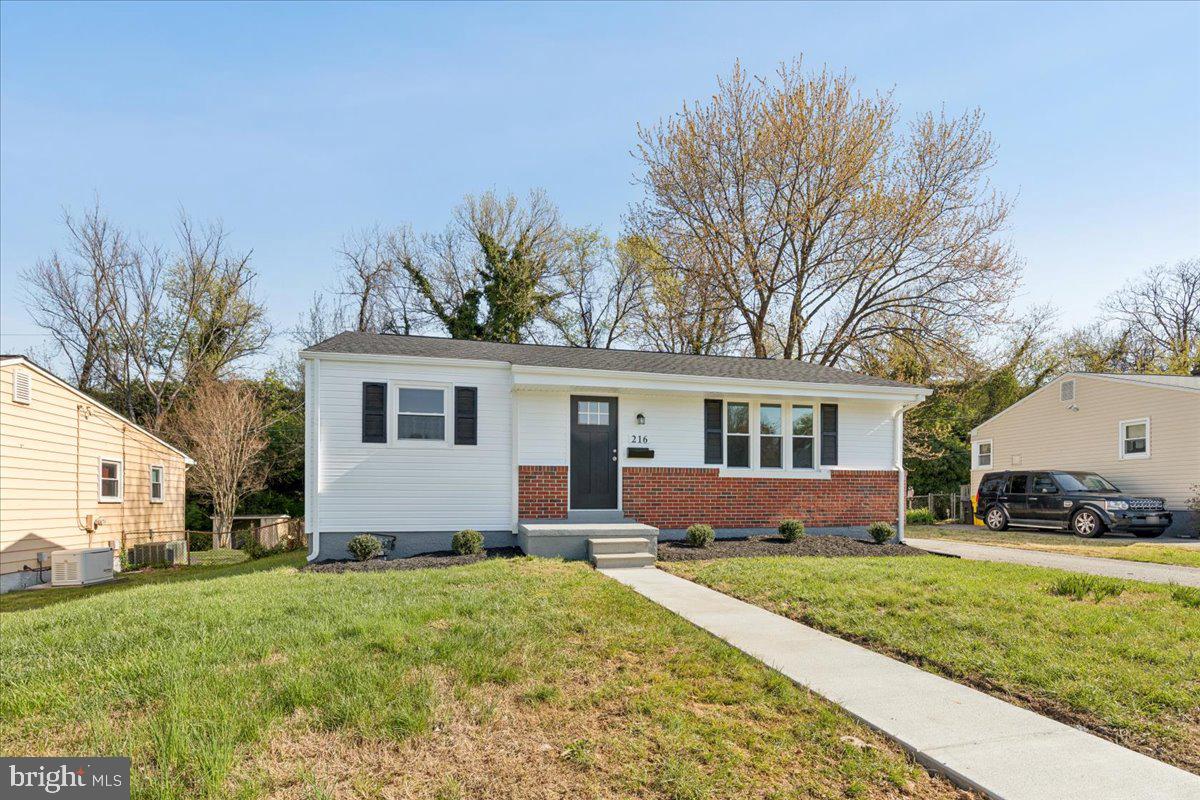CRESTWOOD - Residential