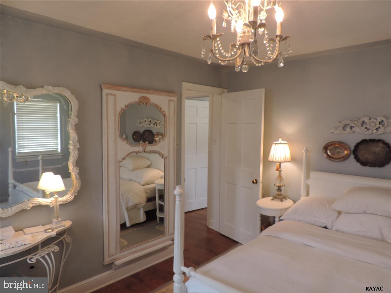 HILLCROFT - Residential