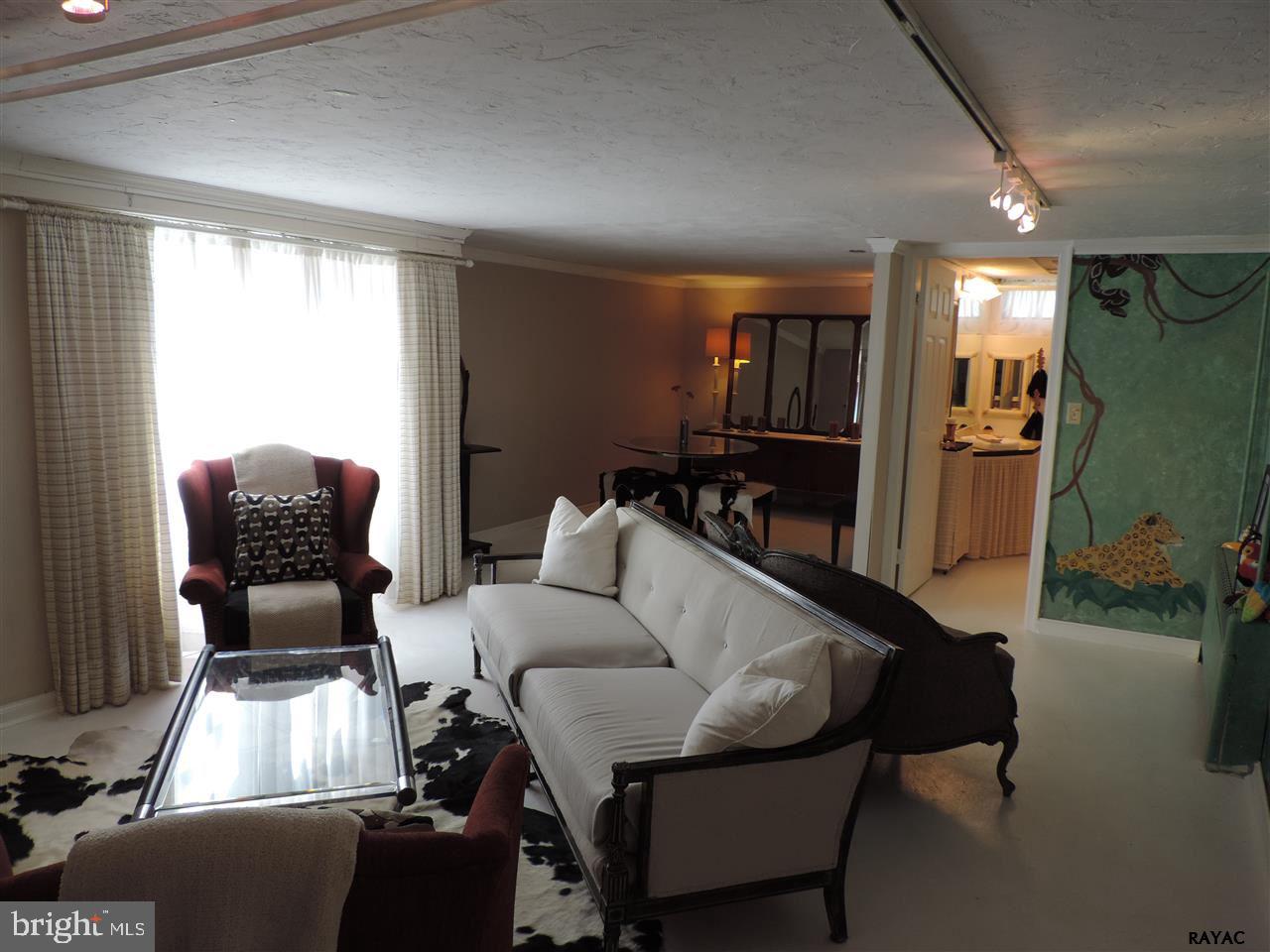 HILLCROFT - Residential