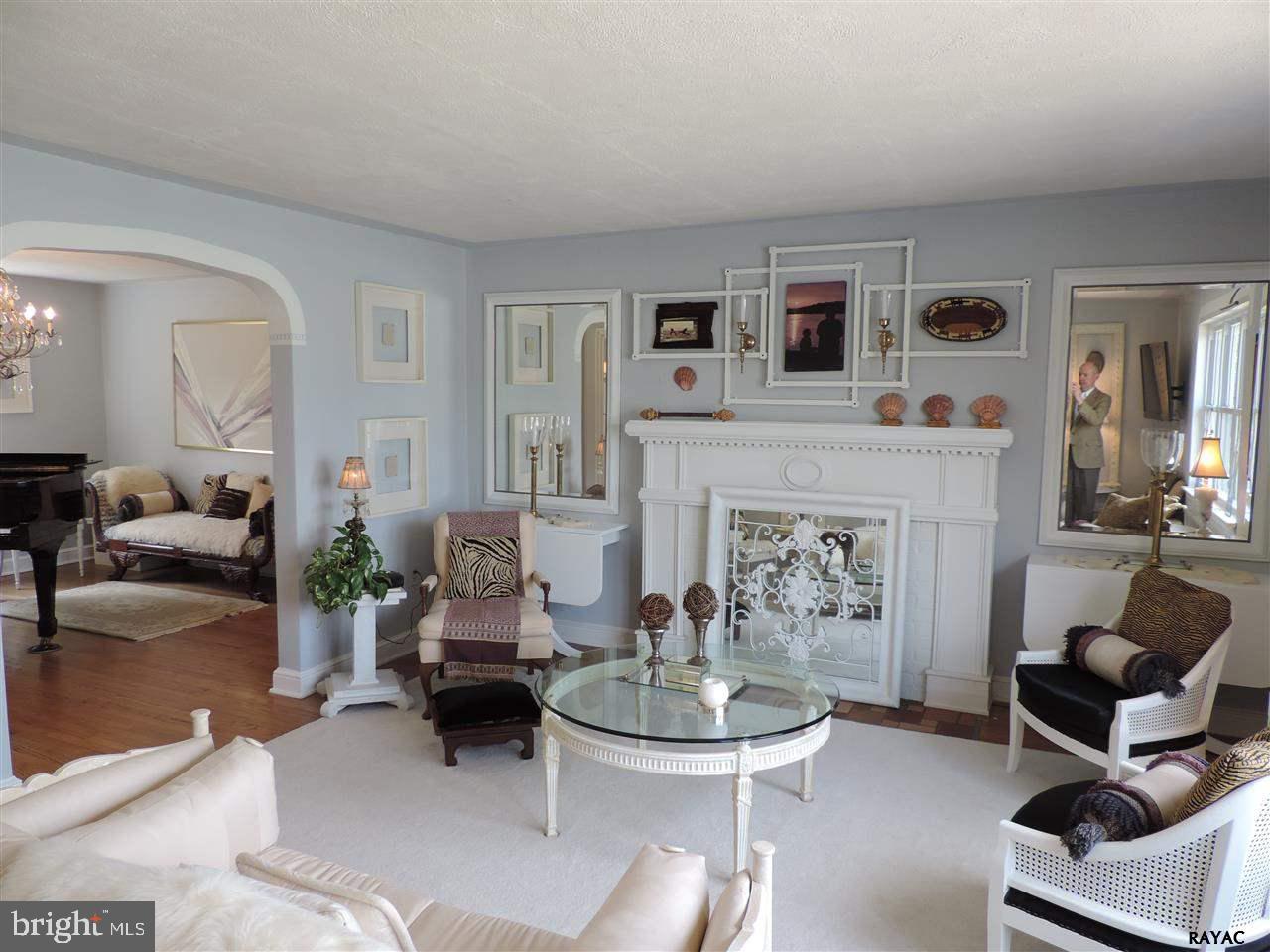 HILLCROFT - Residential
