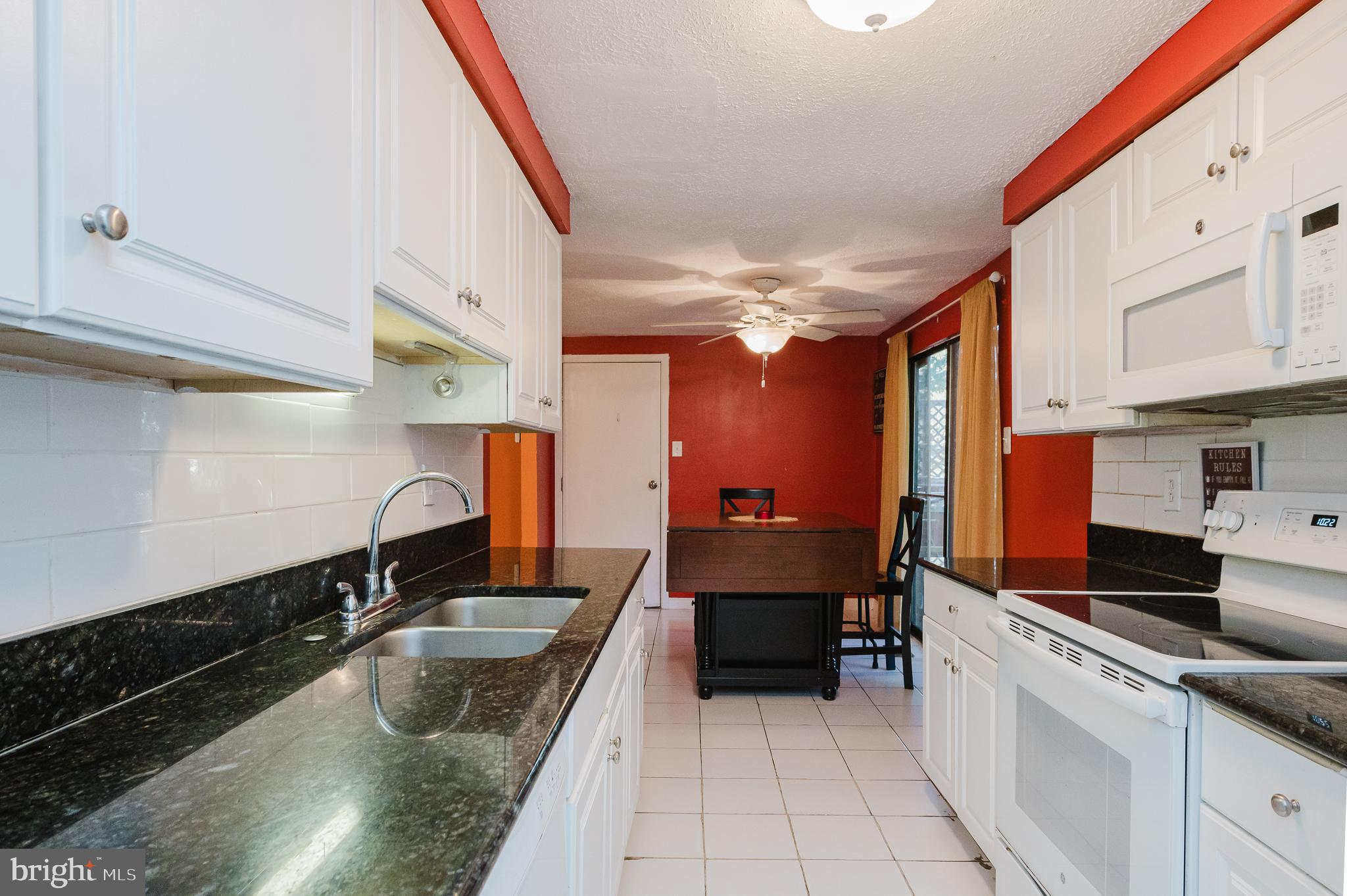 VILLAGE OF OWEN BROWN - Residential