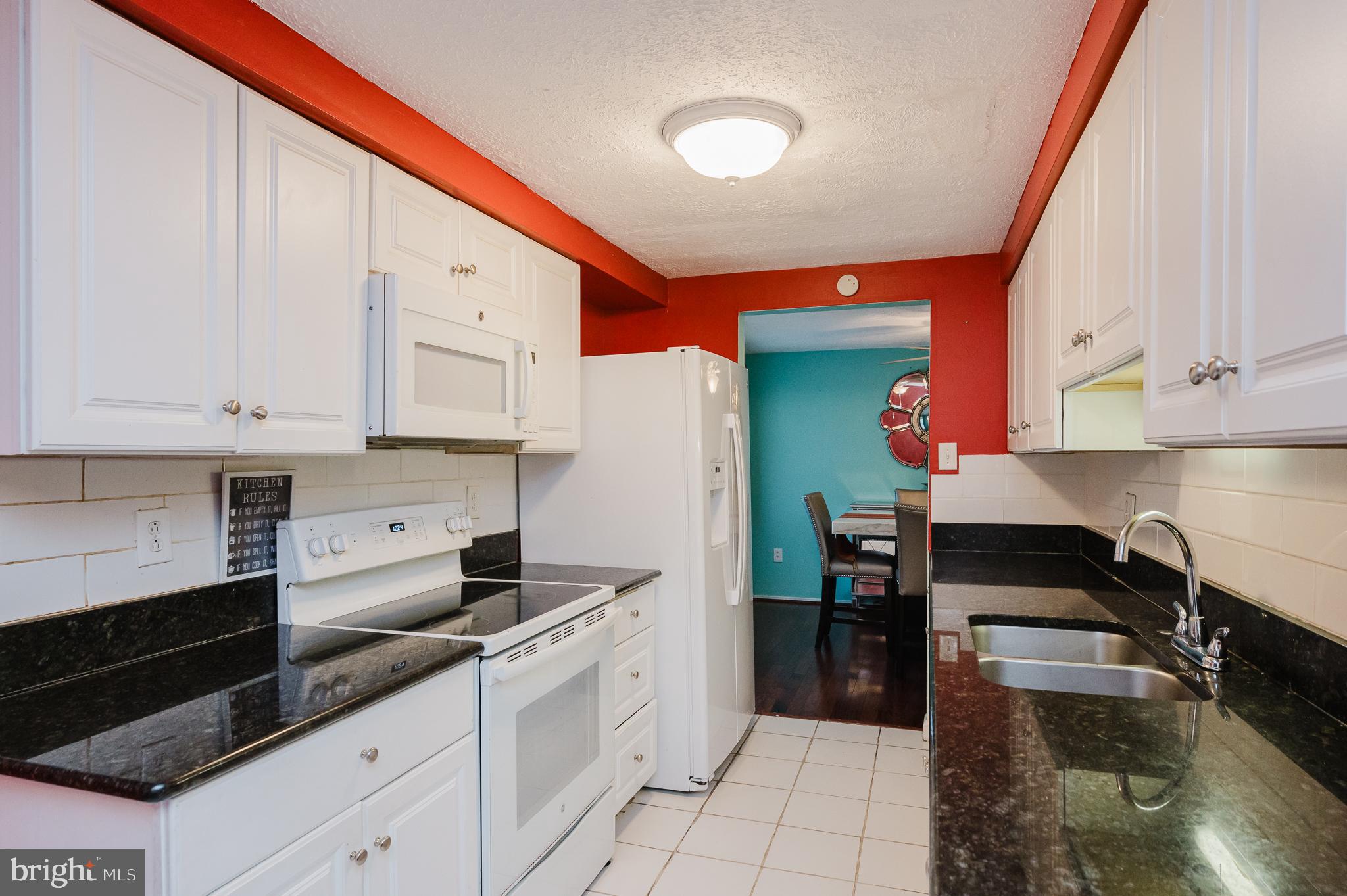 VILLAGE OF OWEN BROWN - Residential