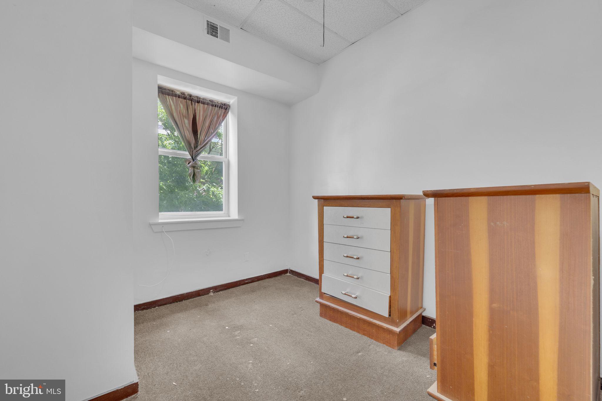 GERMANTOWN (WEST) - Residential