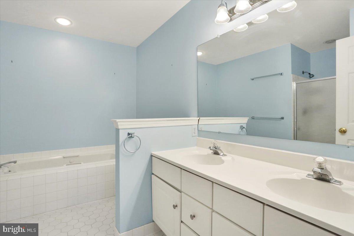 WYOMISSING COURT - Residential