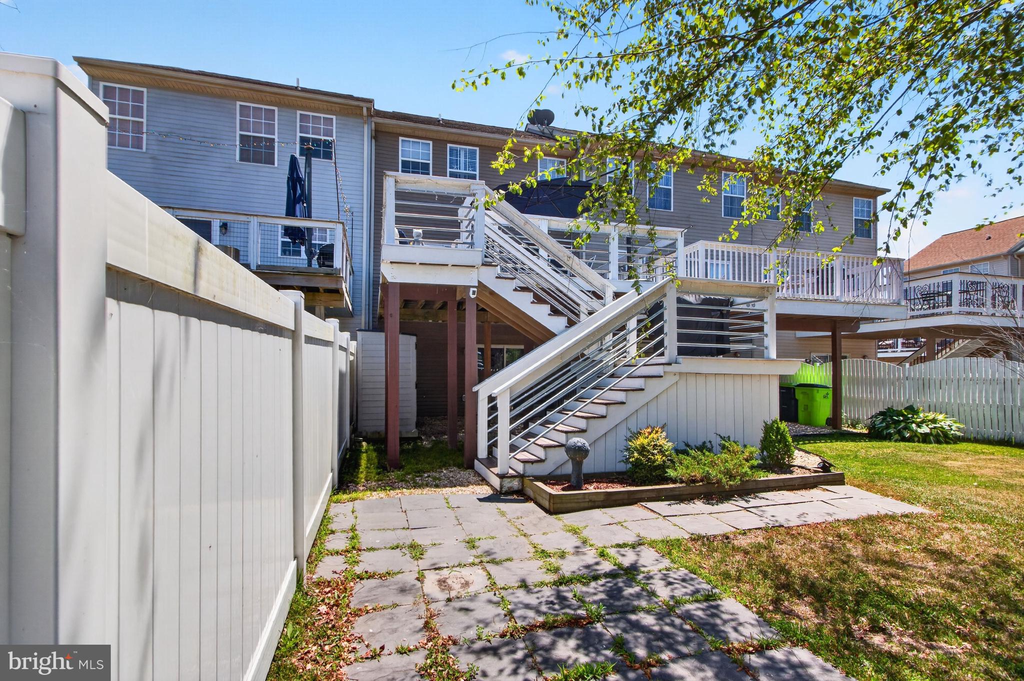 SHIPBUILDERS VILLAGE - Residential