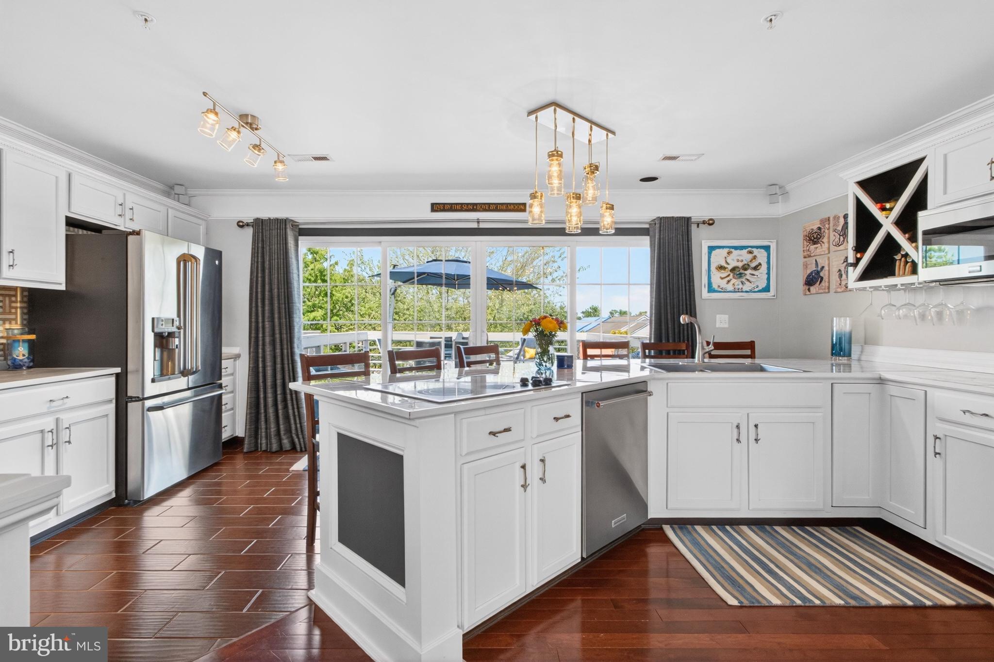 SHIPBUILDERS VILLAGE - Residential