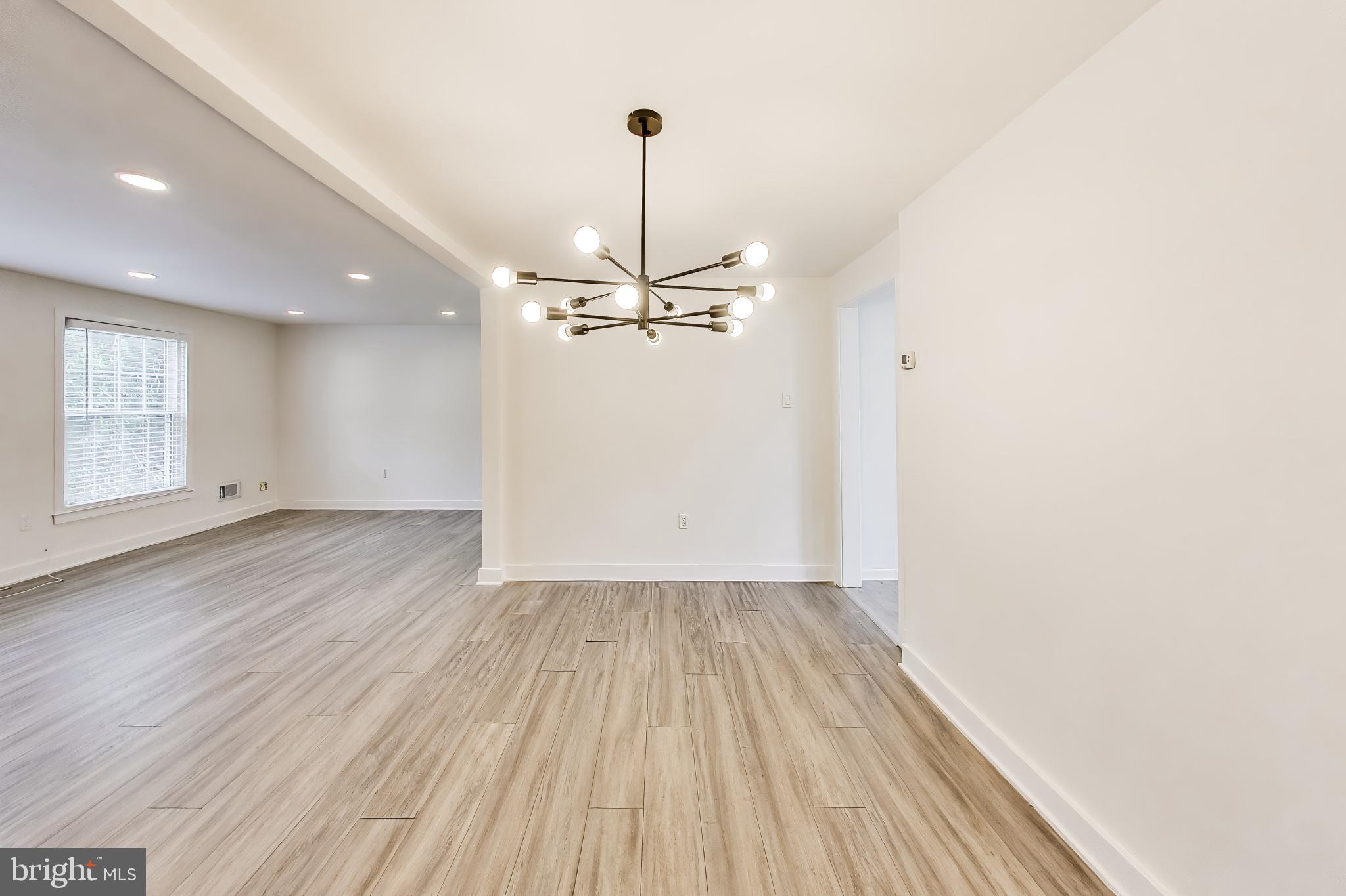 PINEWOOD HILL - Residential