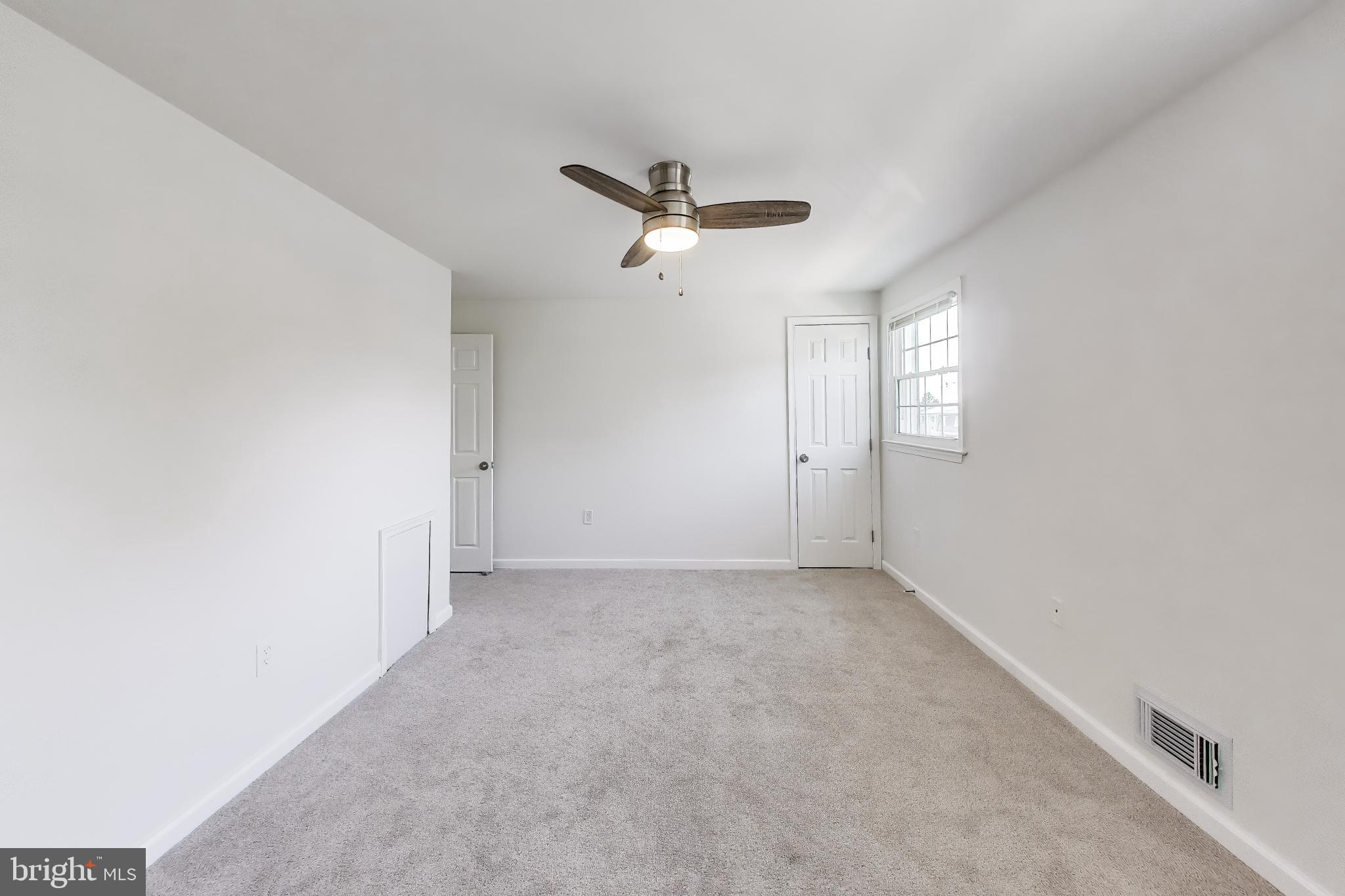 PINEWOOD HILL - Residential