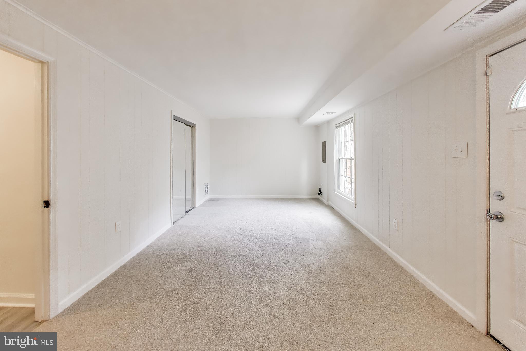 PINEWOOD HILL - Residential