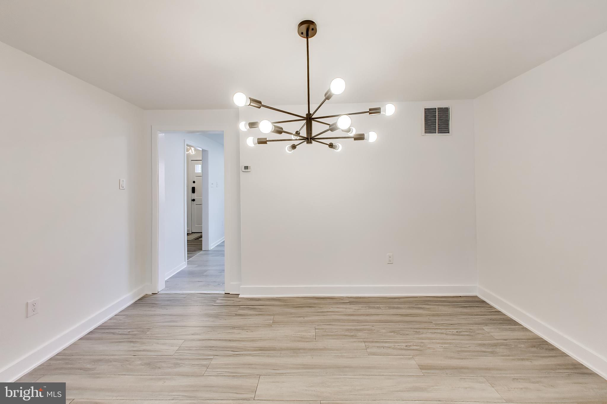 PINEWOOD HILL - Residential