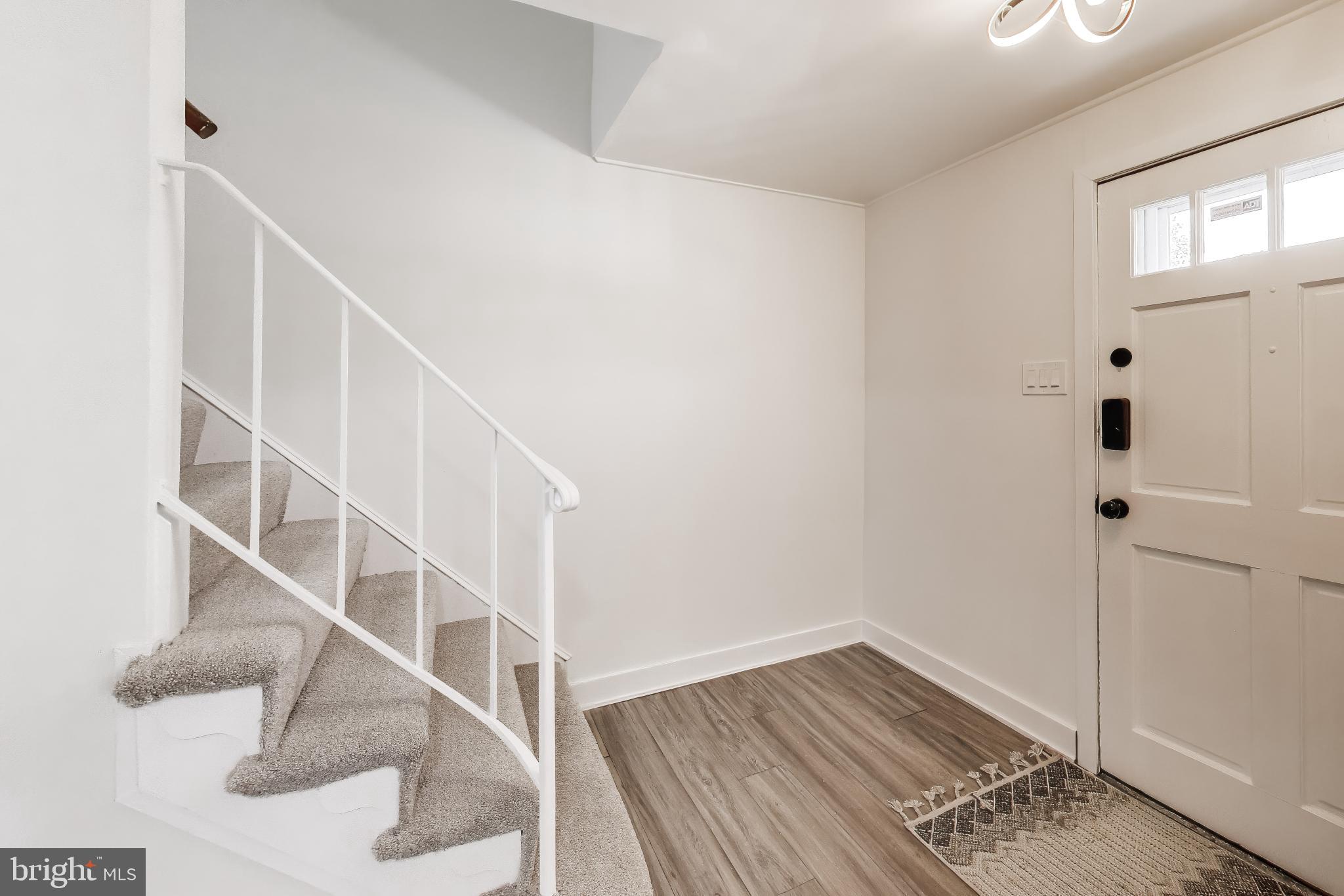 PINEWOOD HILL - Residential