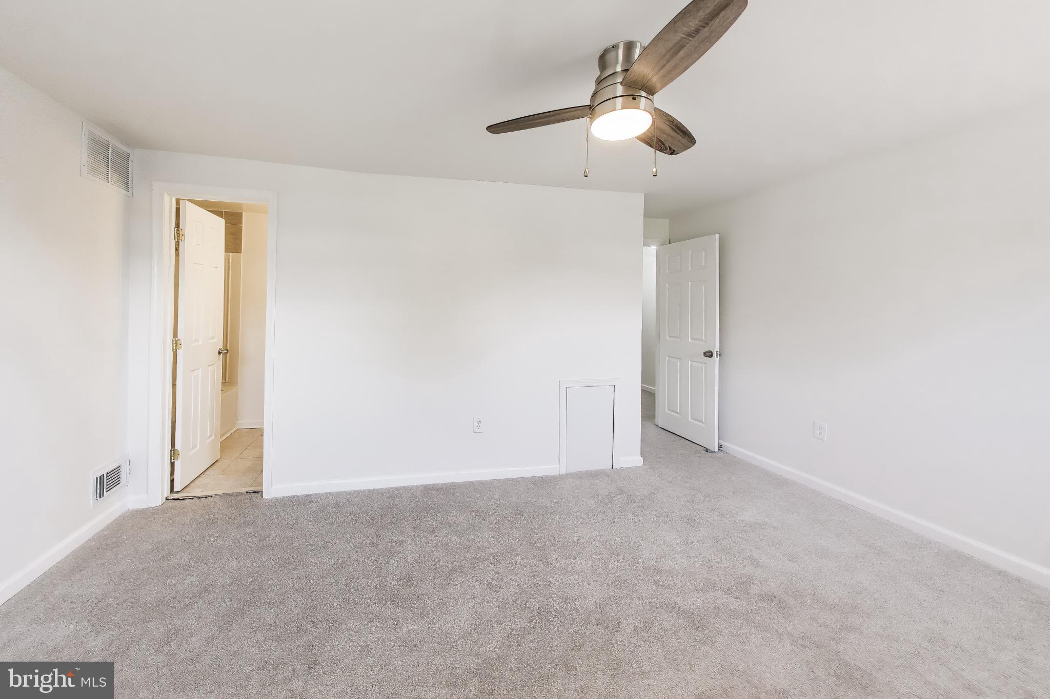 PINEWOOD HILL - Residential