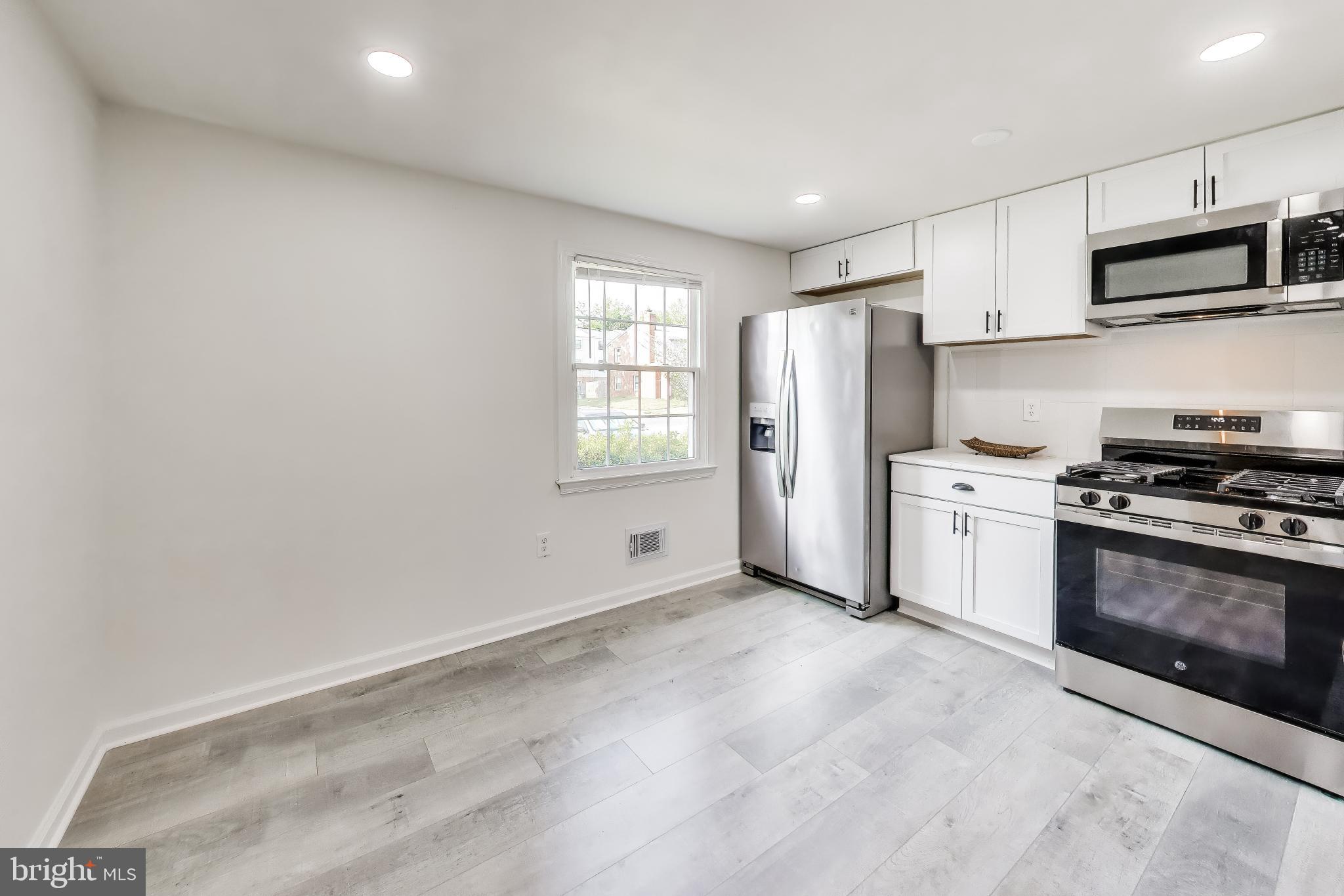 PINEWOOD HILL - Residential